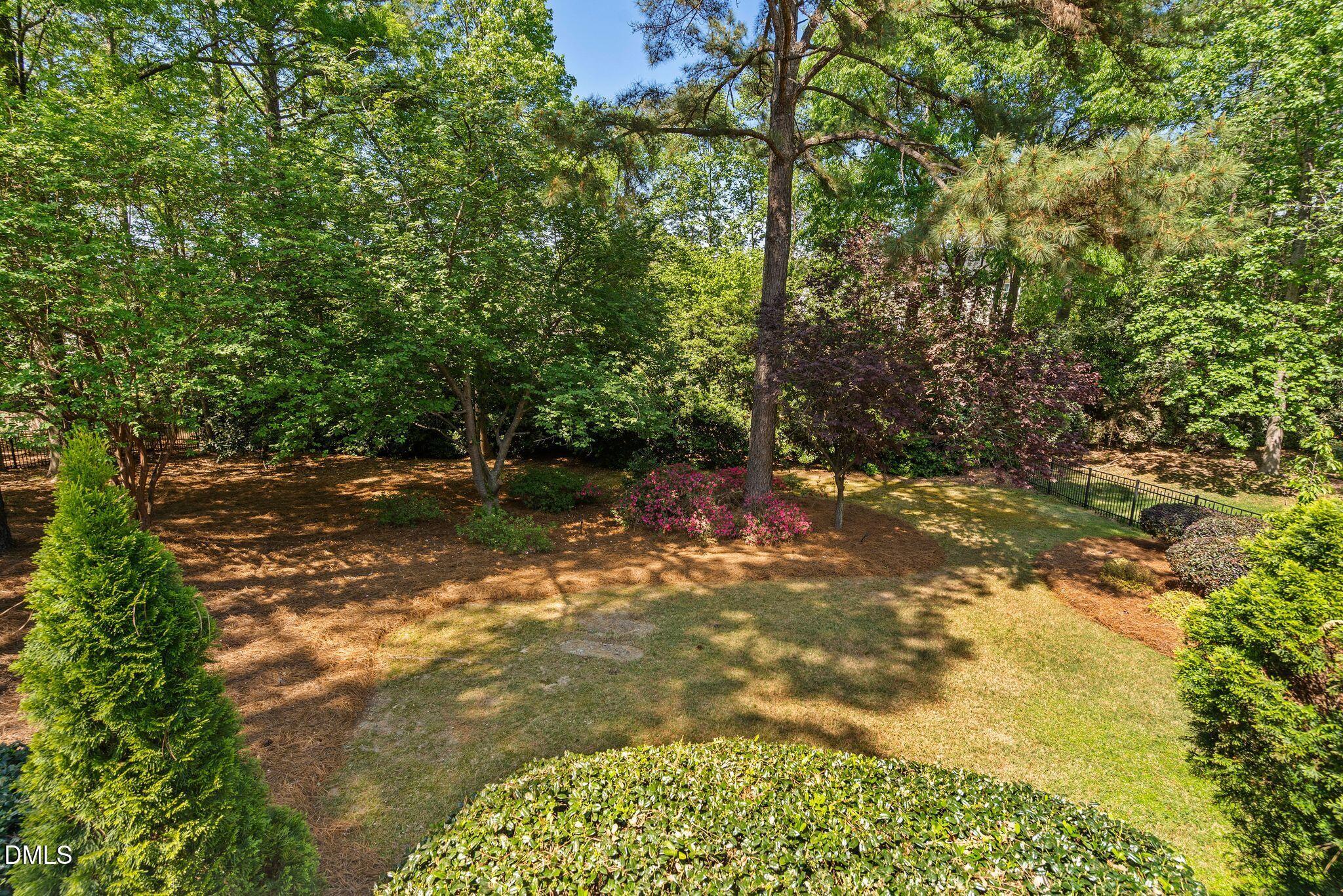 106 Caviston Way