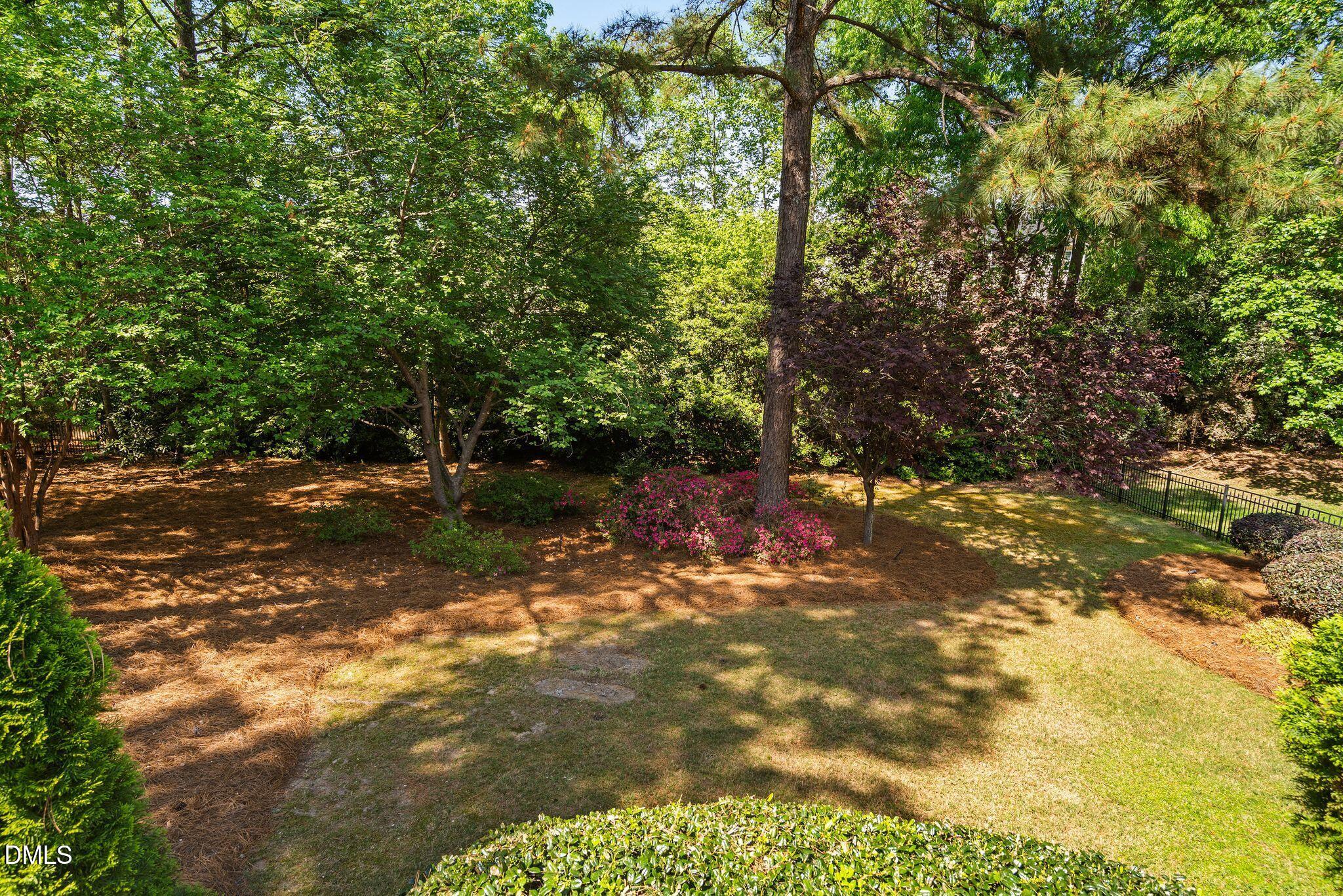 106 Caviston Way