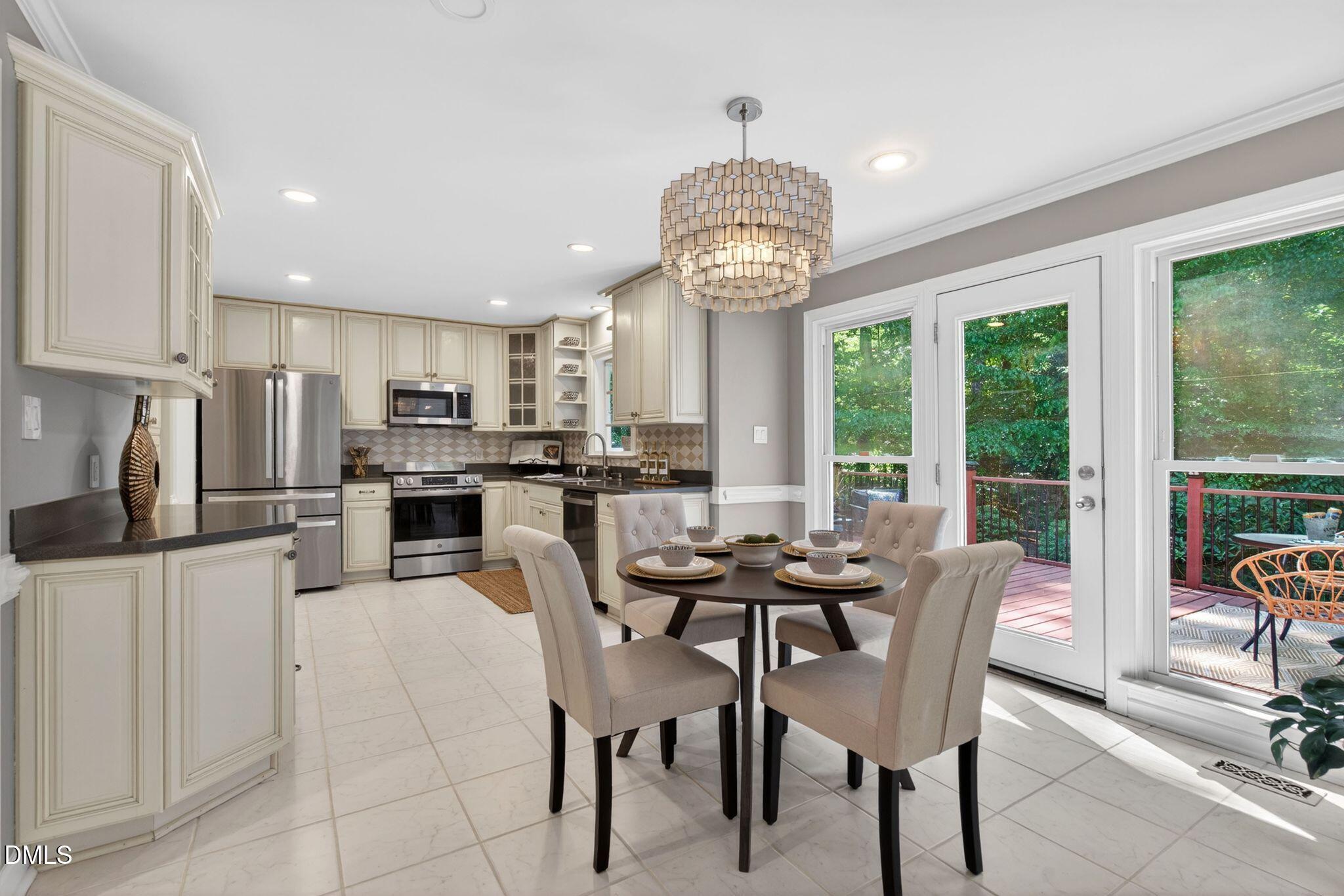 109 Clubstone Lane