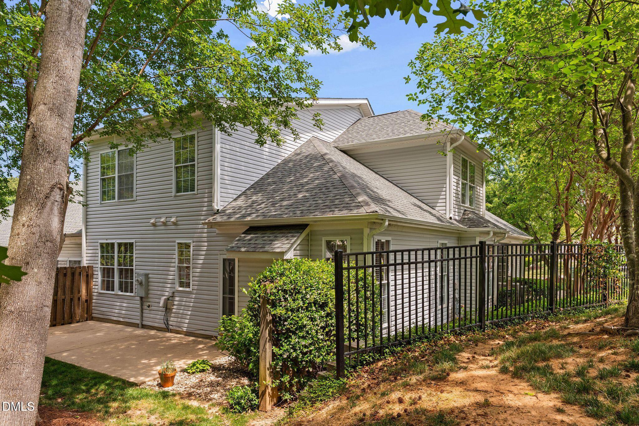 431 Sawgrass Hill Court