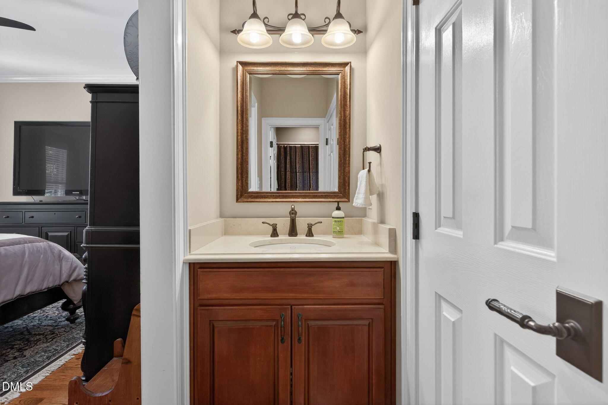 304 Pond Bluff Way
