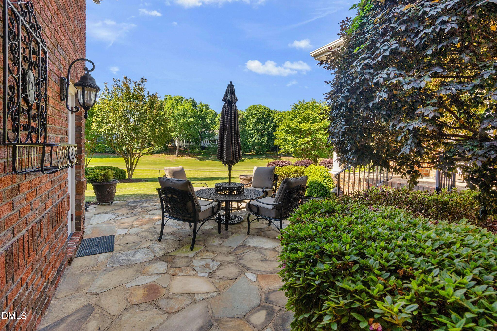 304 Pond Bluff Way