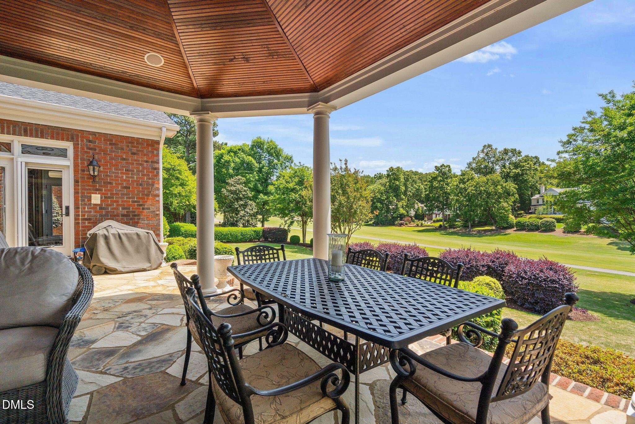 304 Pond Bluff Way