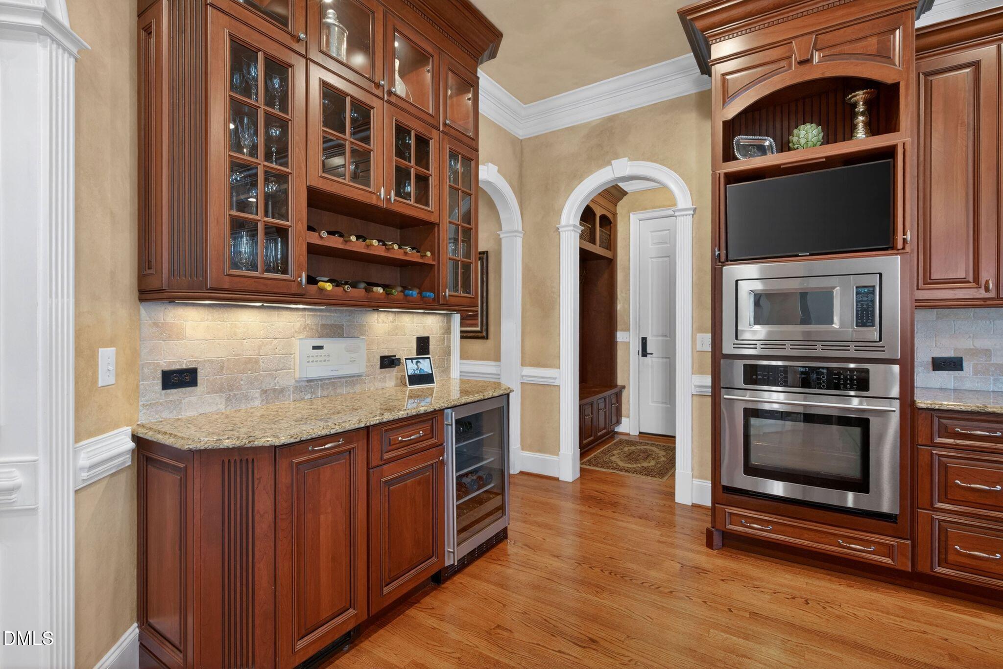 304 Pond Bluff Way