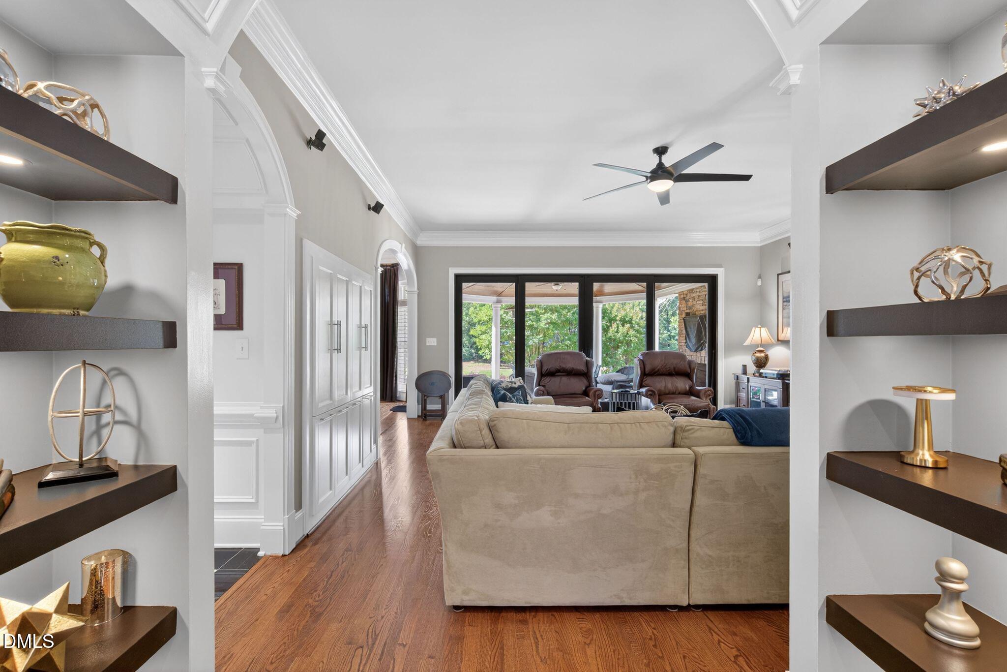 304 Pond Bluff Way