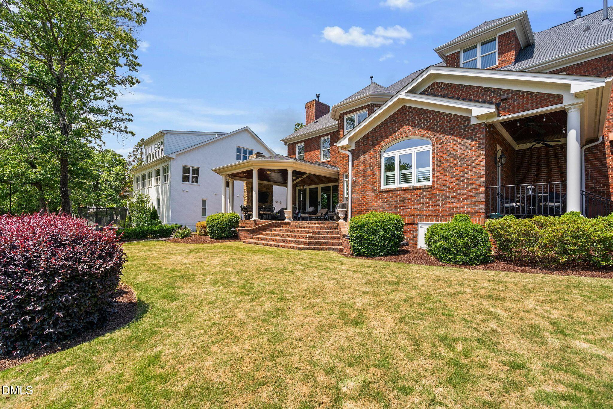 304 Pond Bluff Way