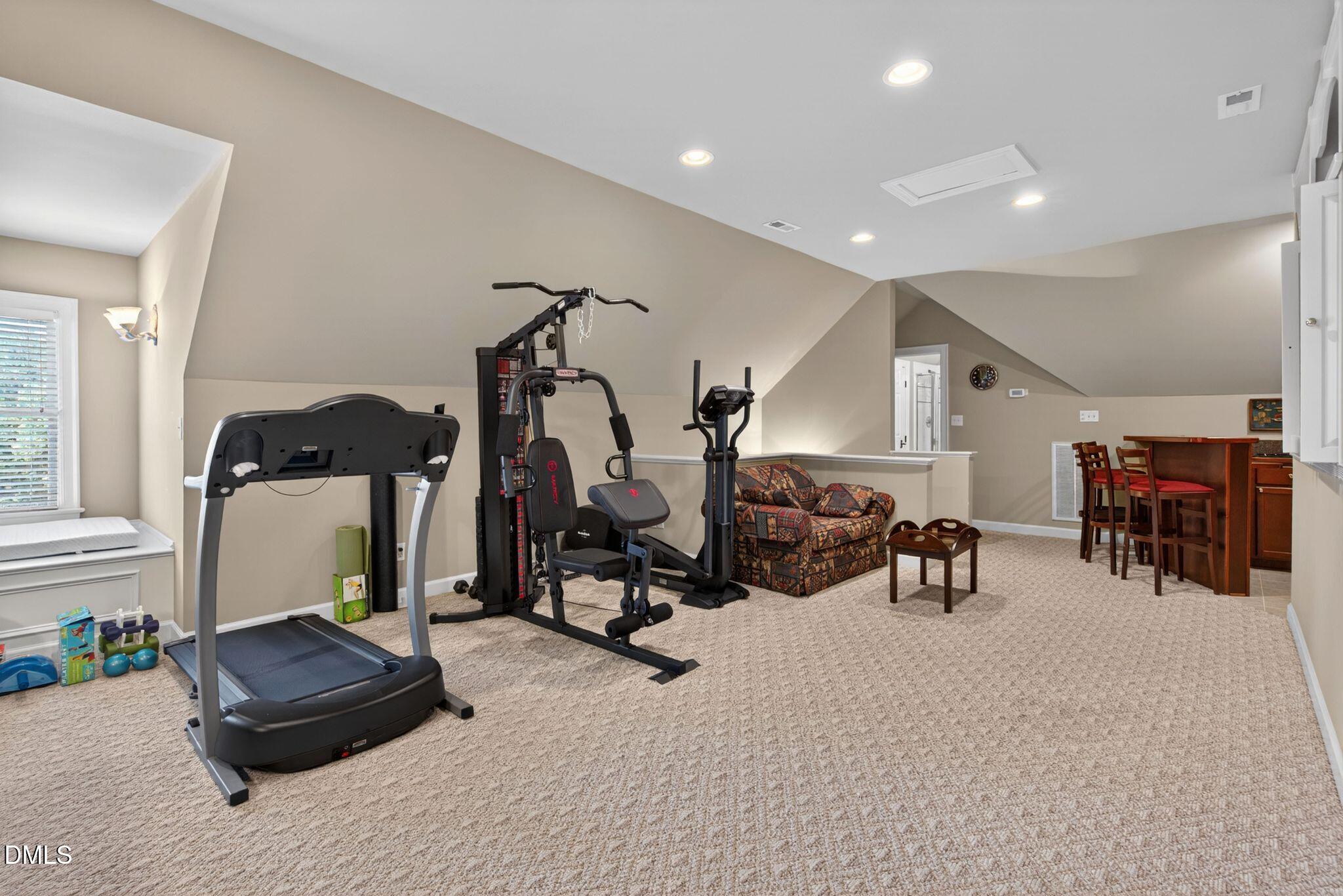 304 Pond Bluff Way