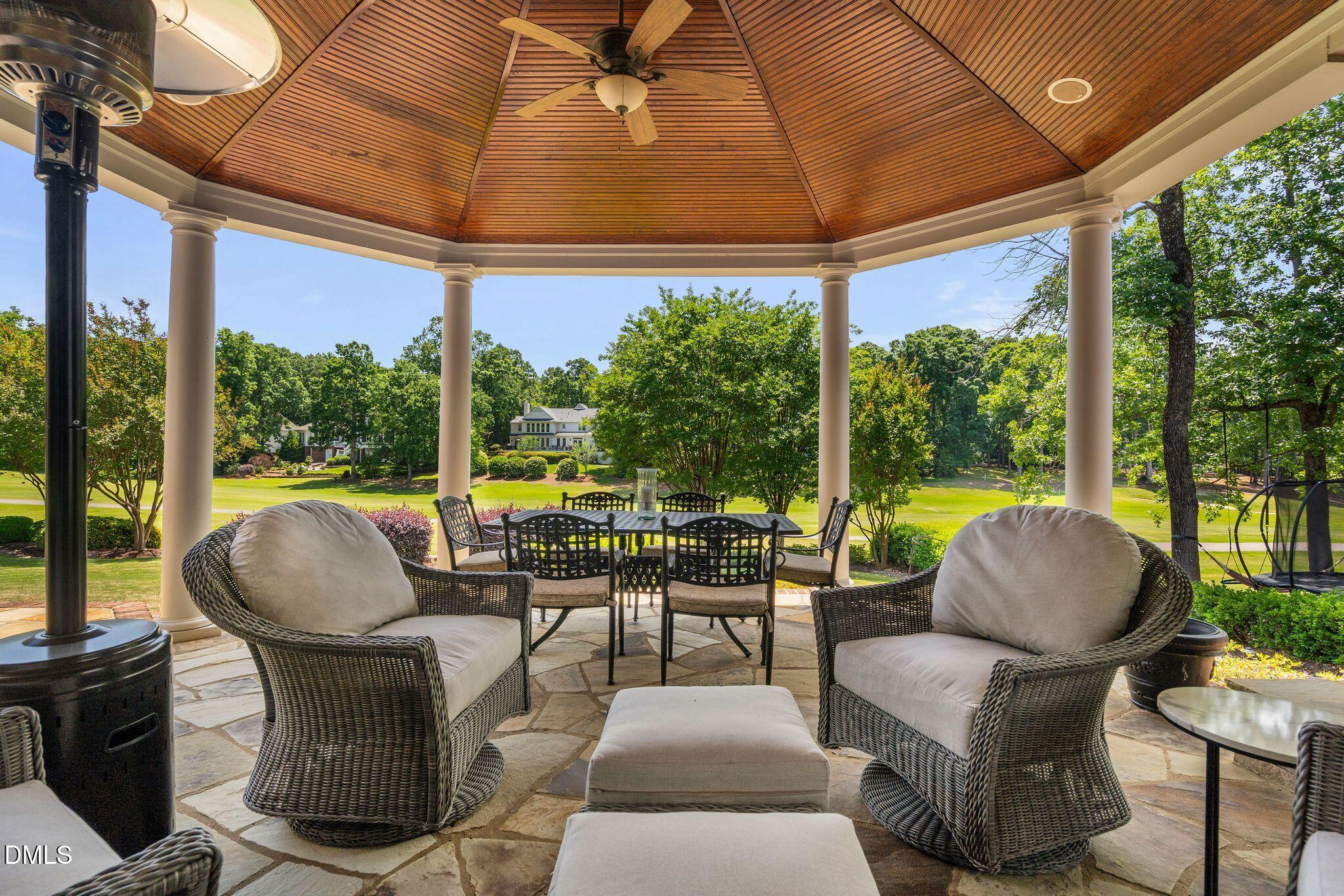 304 Pond Bluff Way