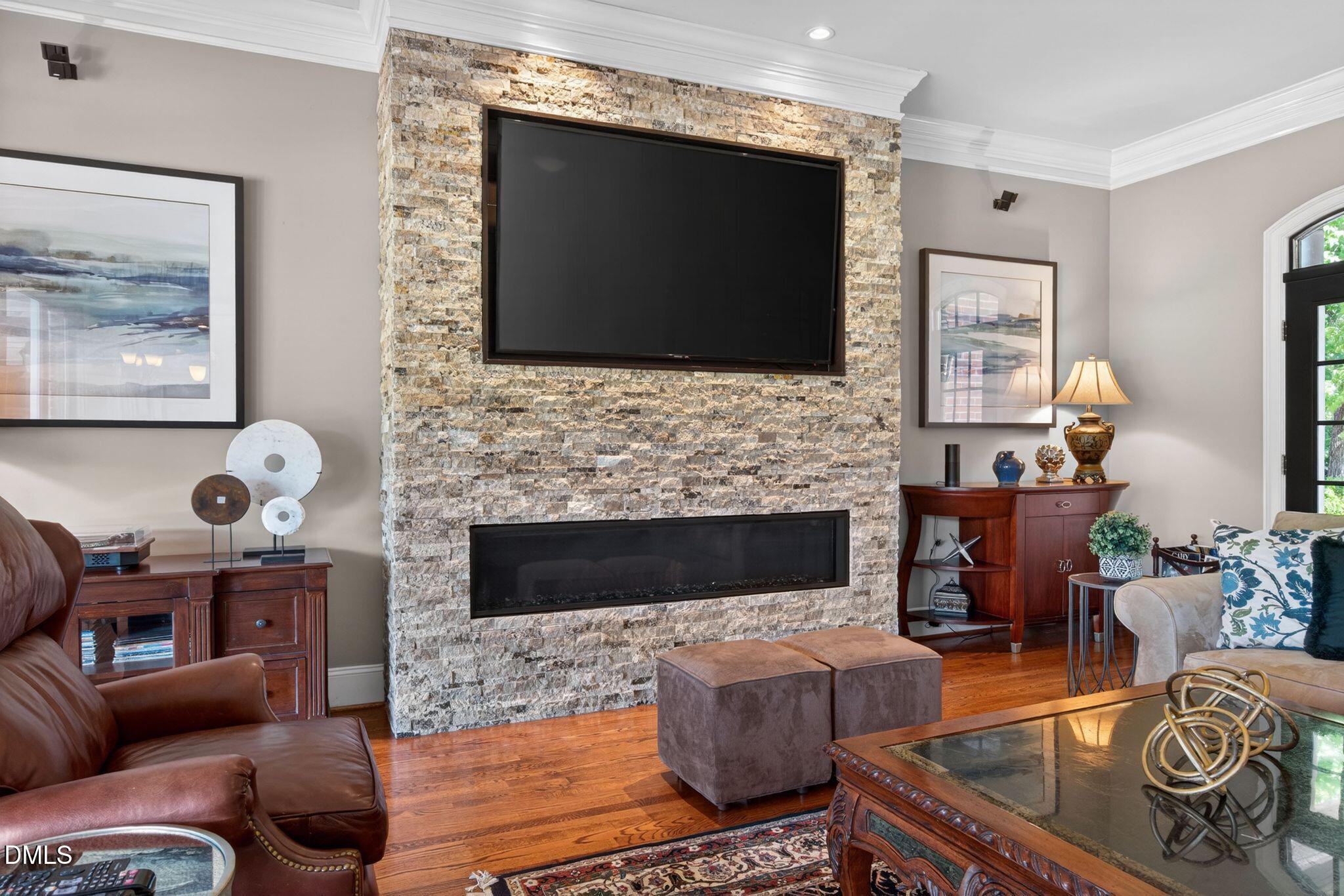304 Pond Bluff Way