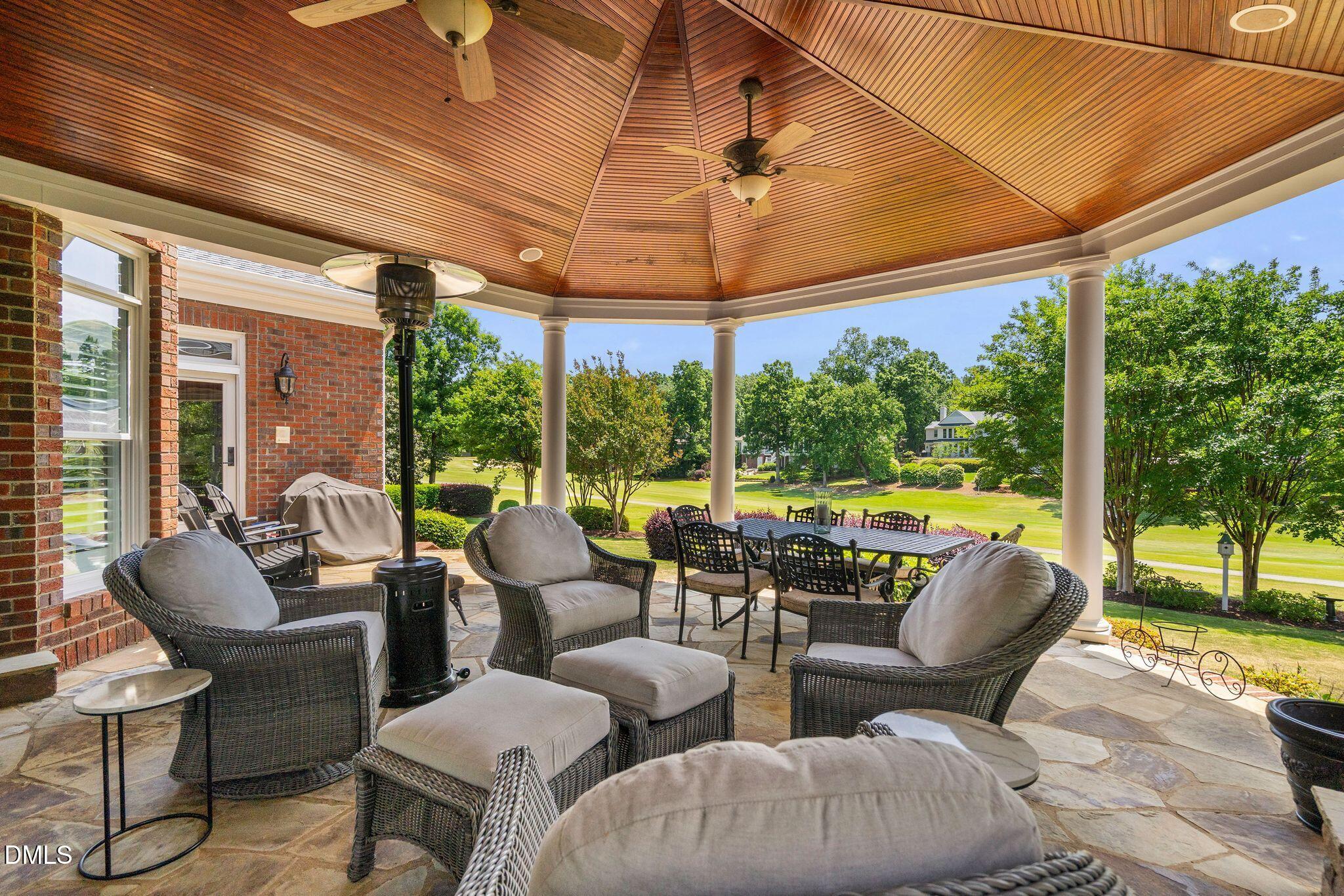 304 Pond Bluff Way