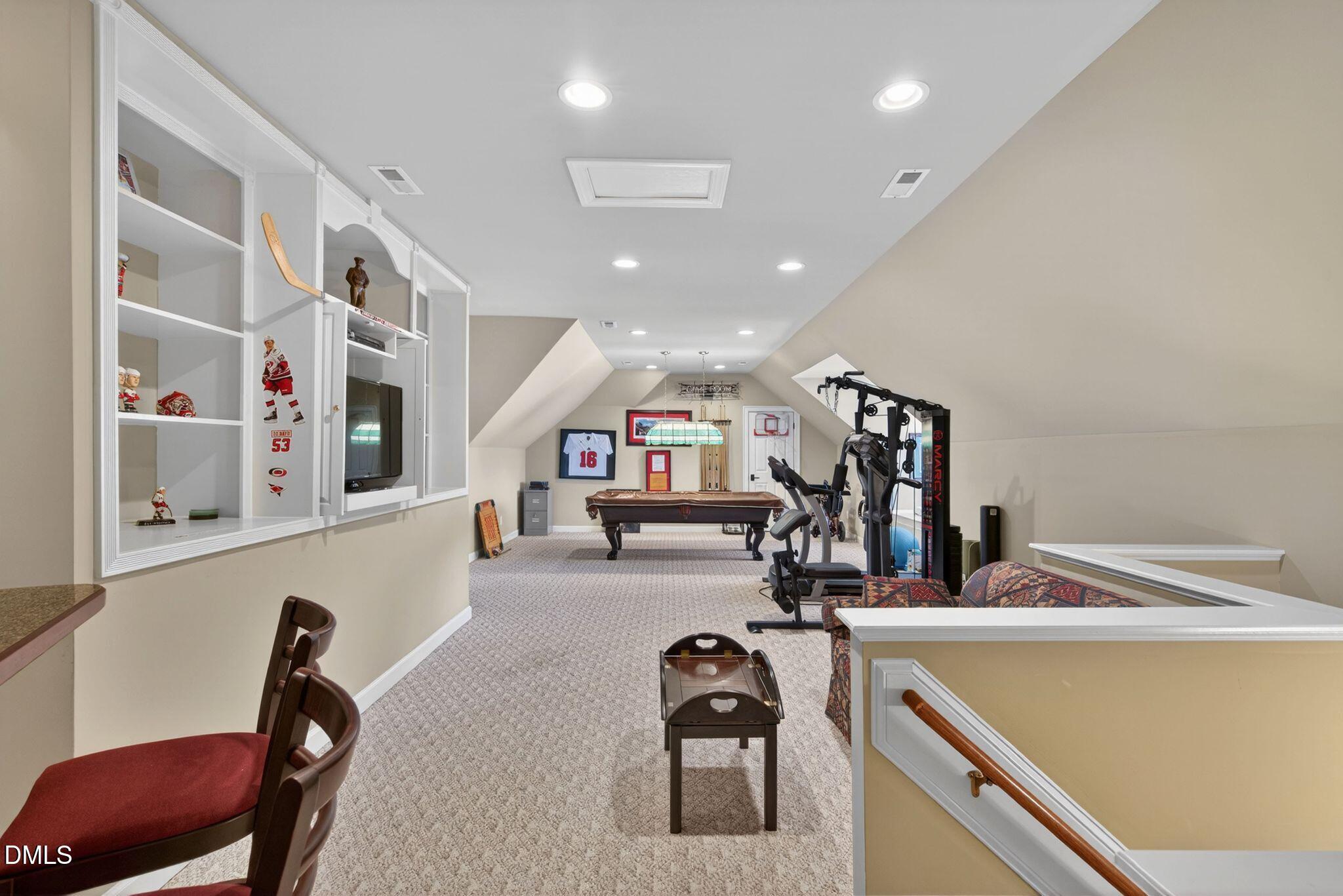 304 Pond Bluff Way