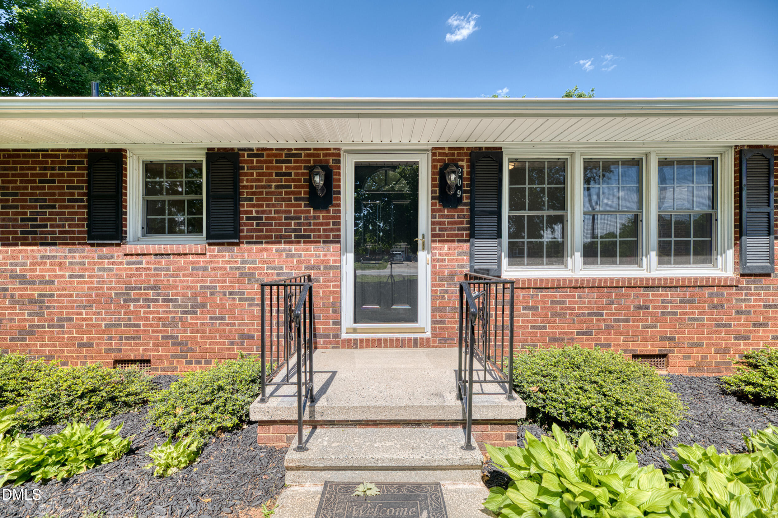 209 N Wilkins Road