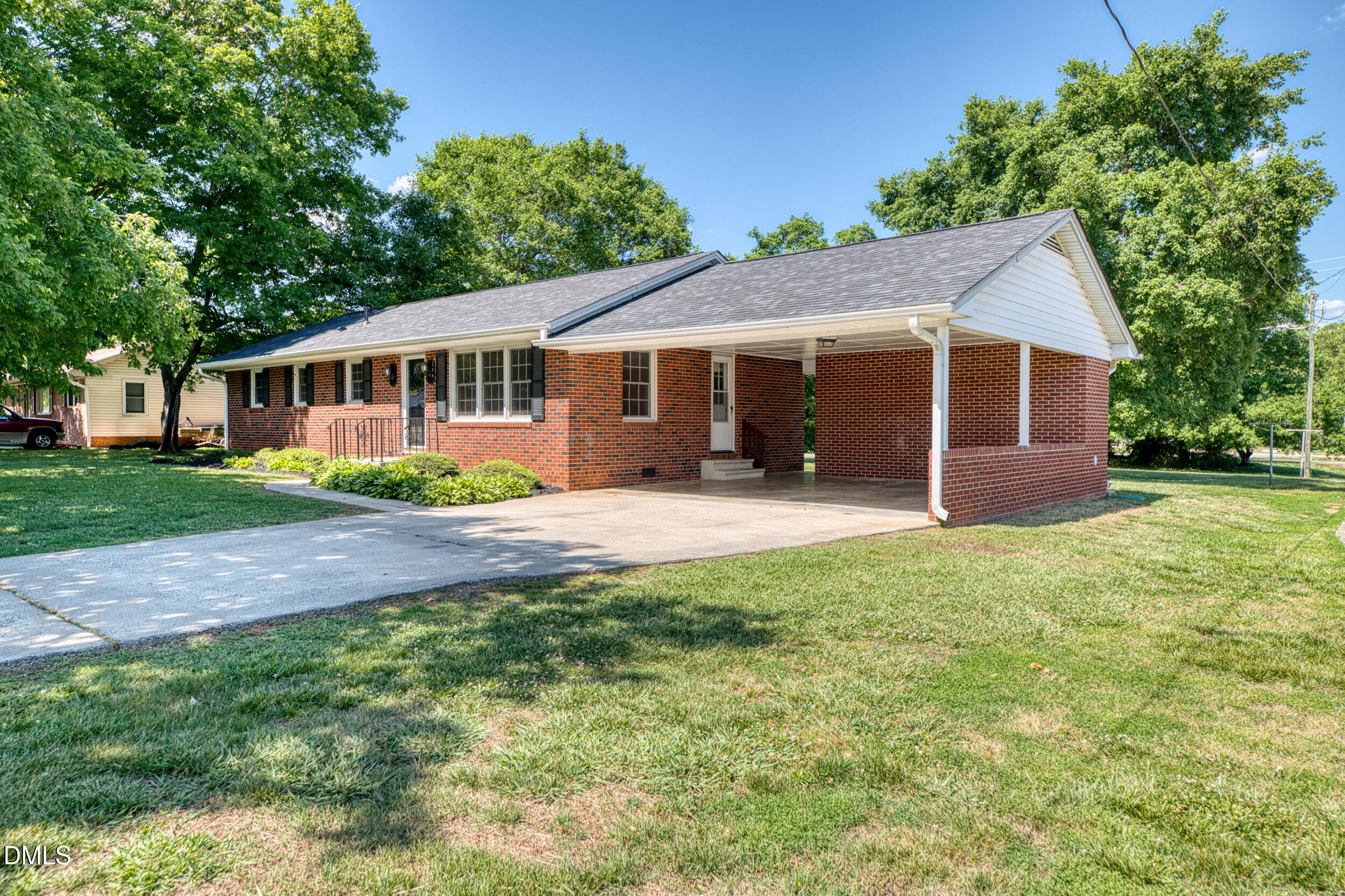 209 N Wilkins Road