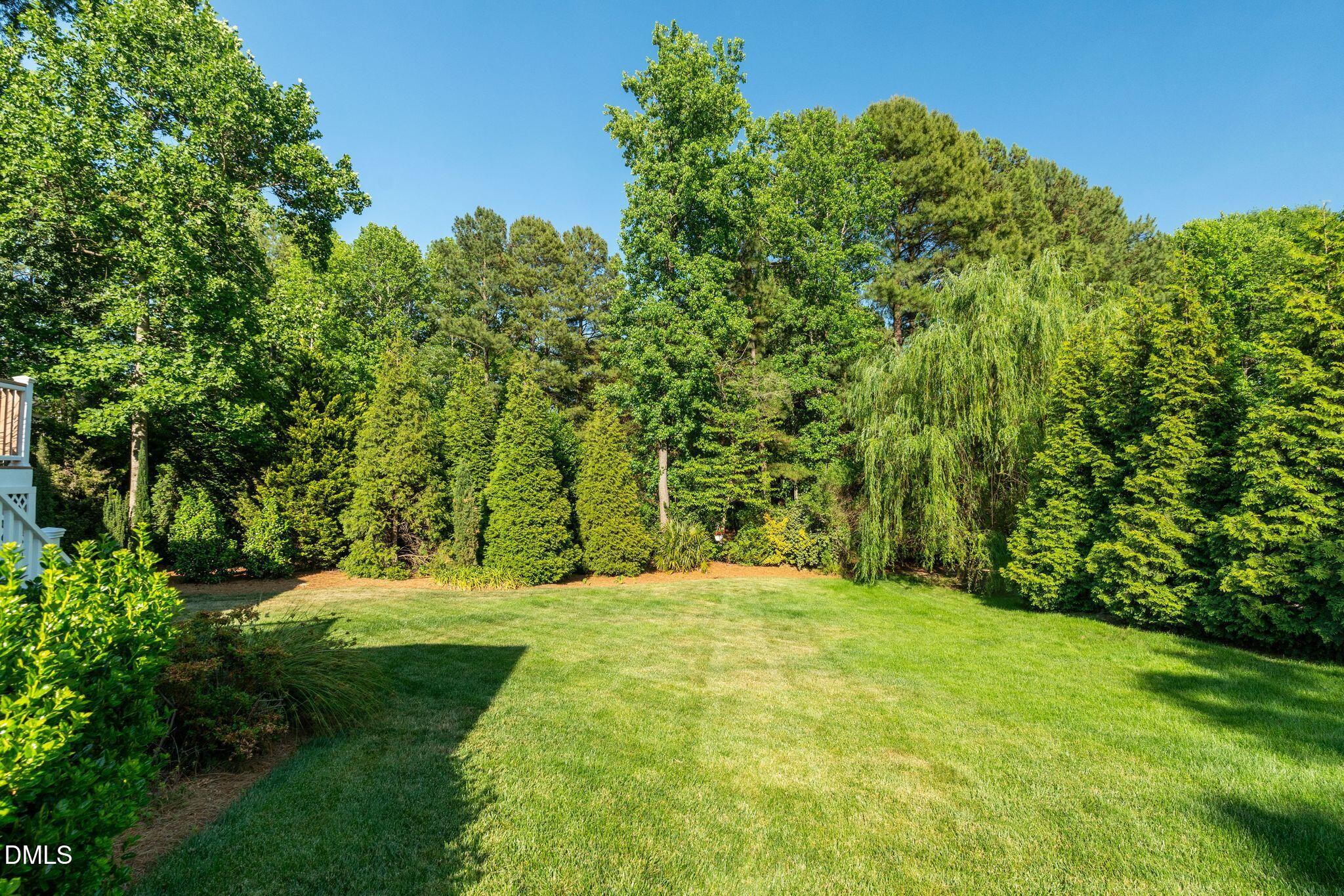 104 Circle On The Green Green