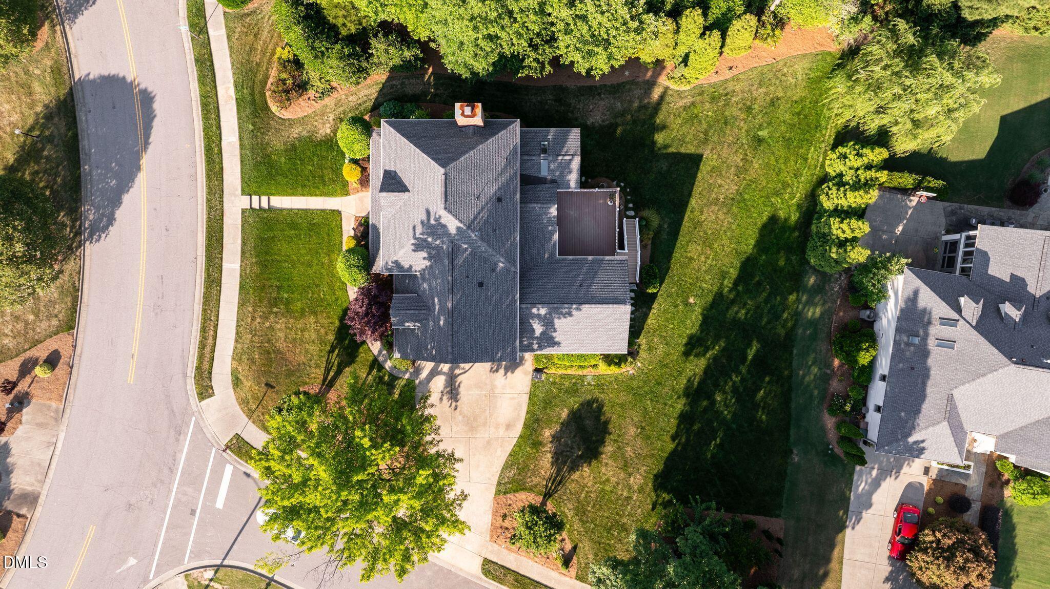 104 Circle On The Green Green