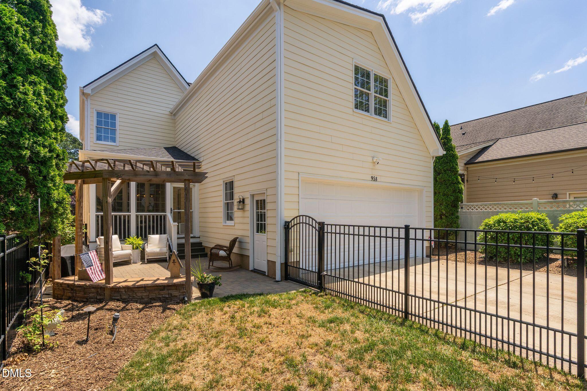 958 Tender Drive
