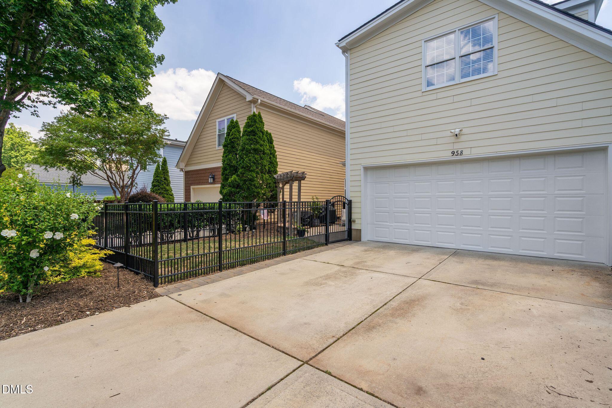 958 Tender Drive