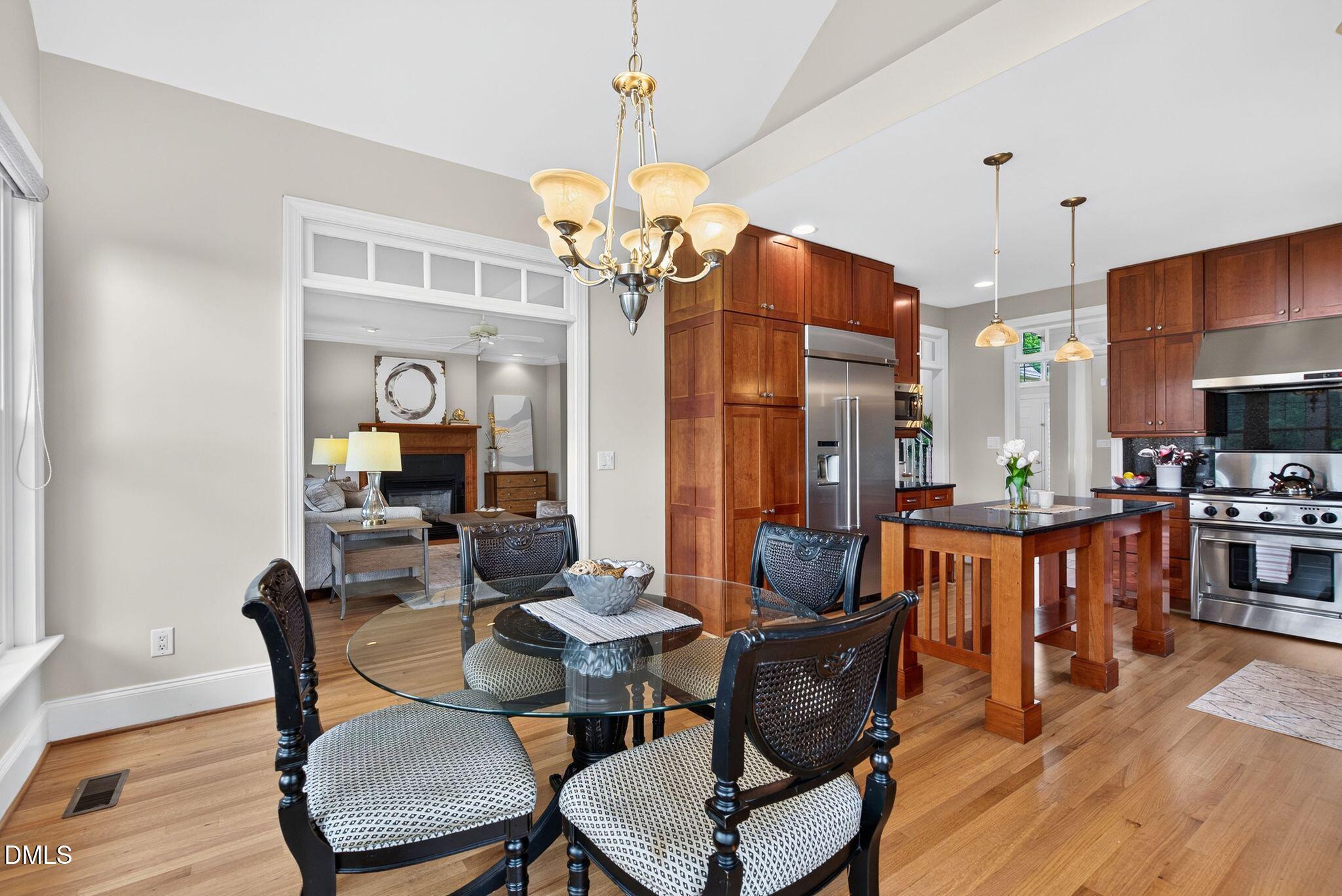 121 Bending Oak Way