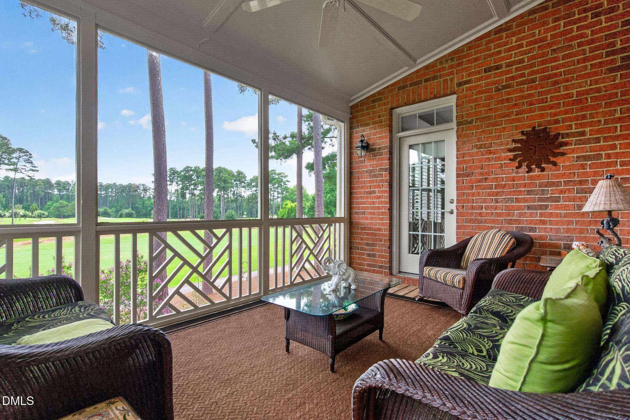 121 Bending Oak Way