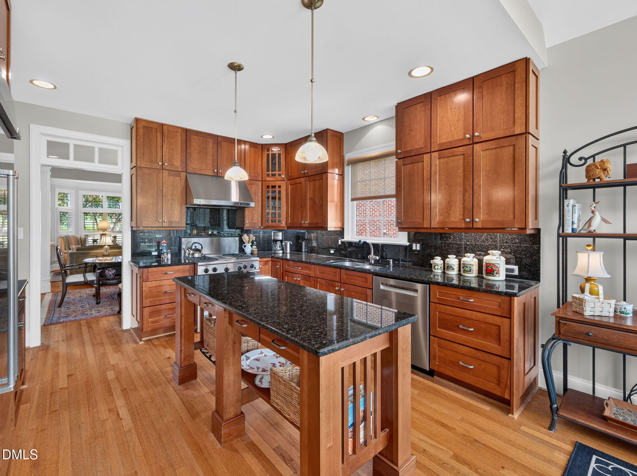 121 Bending Oak Way