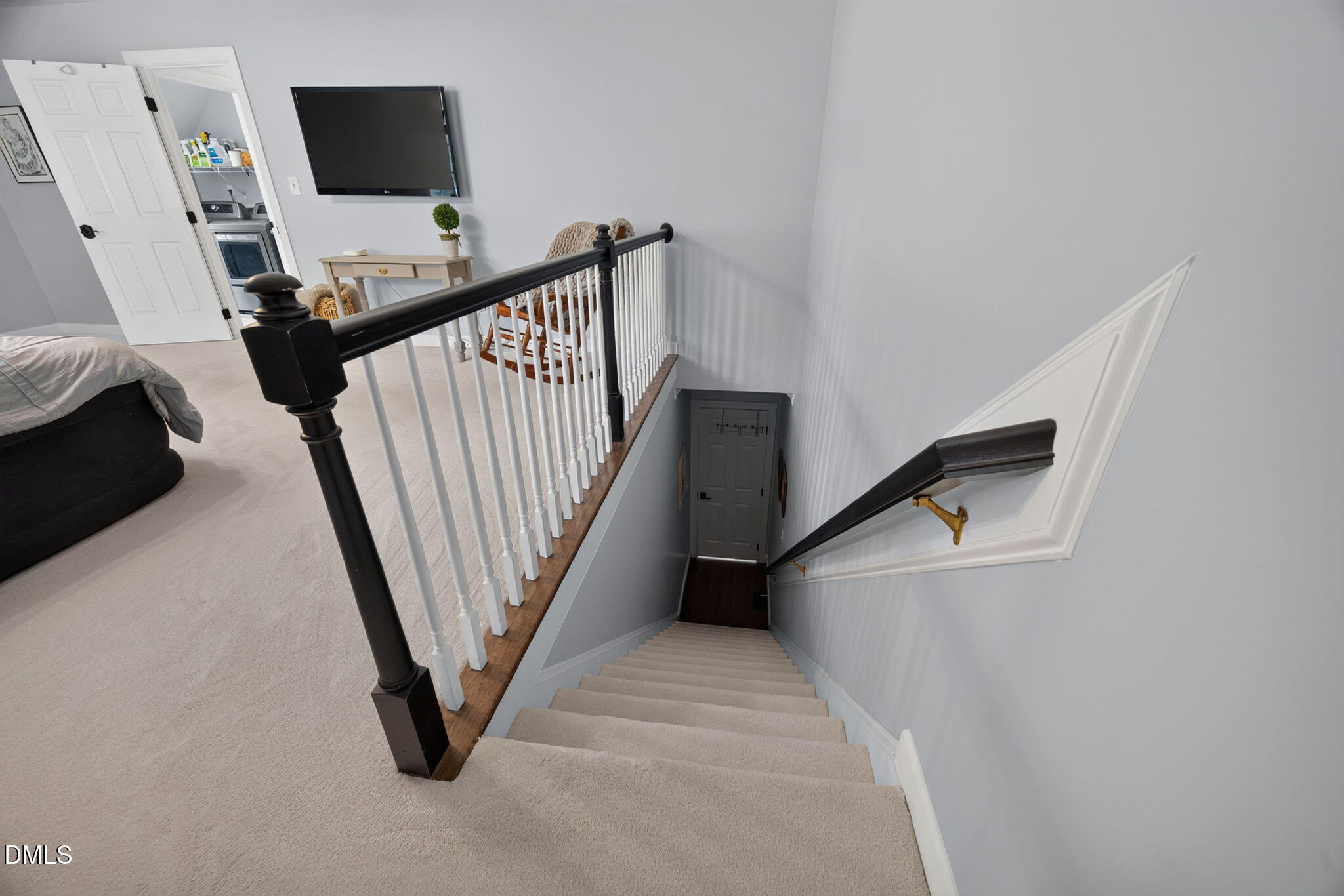 120 Crystlewood Court