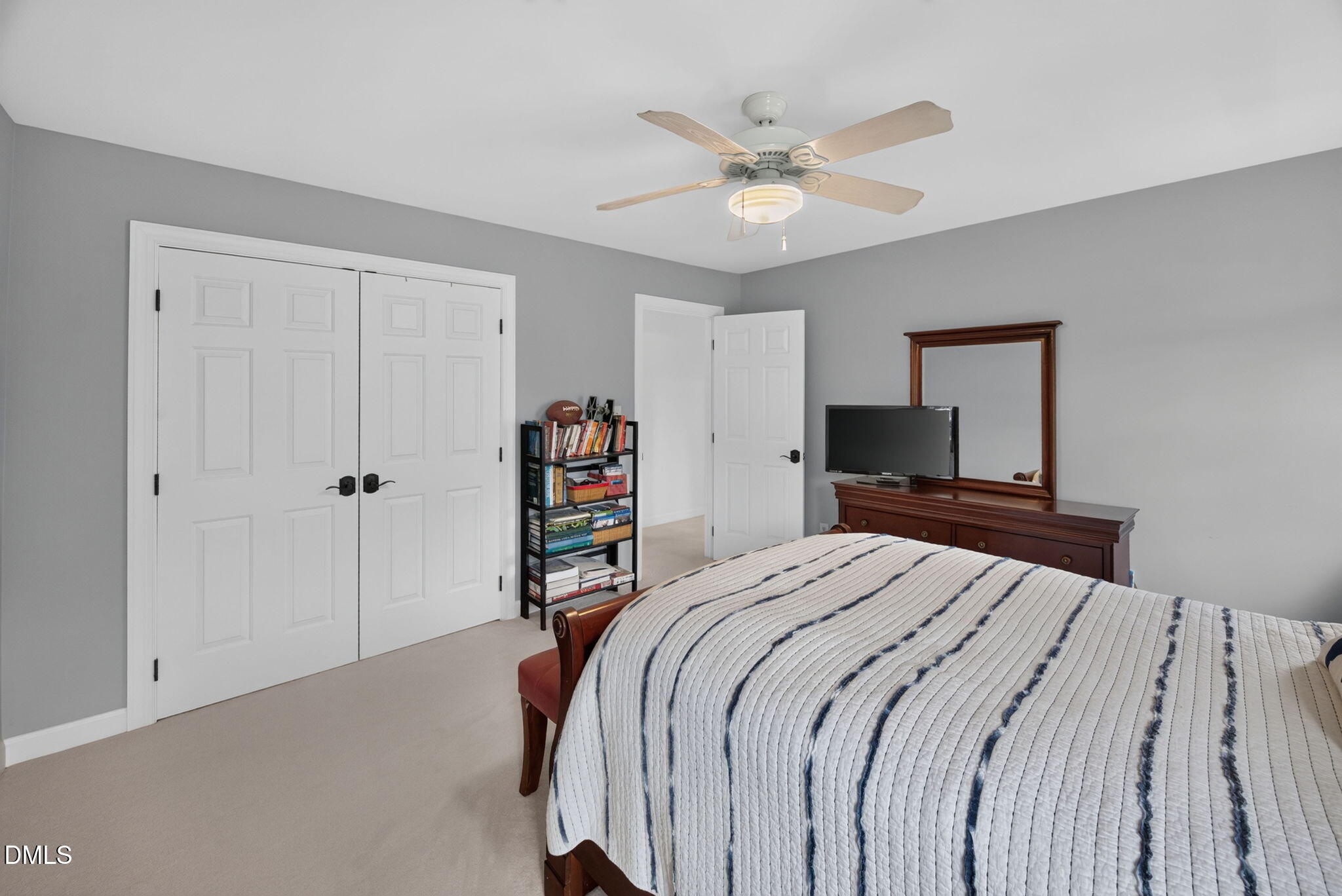 120 Crystlewood Court