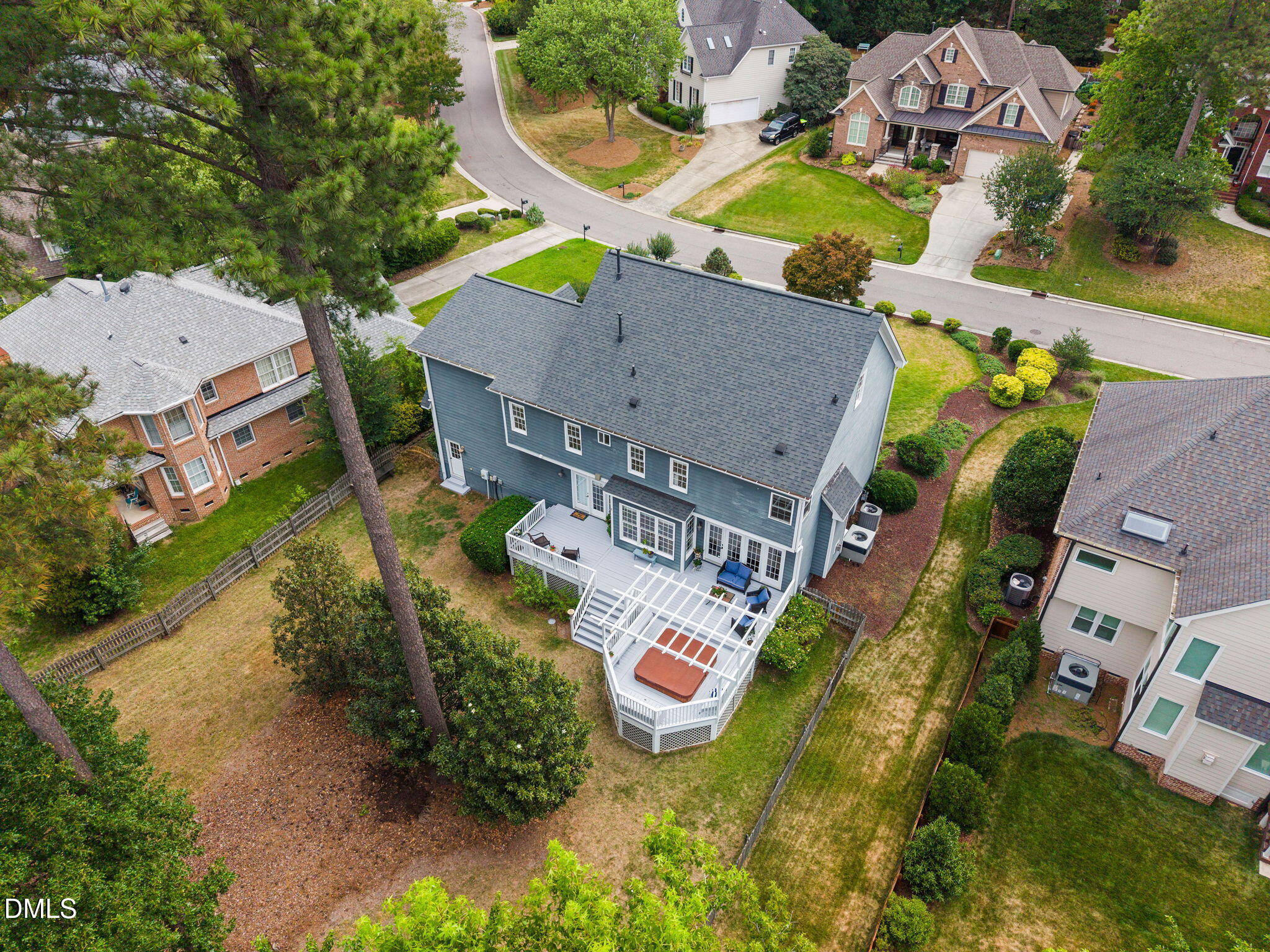 120 Crystlewood Court