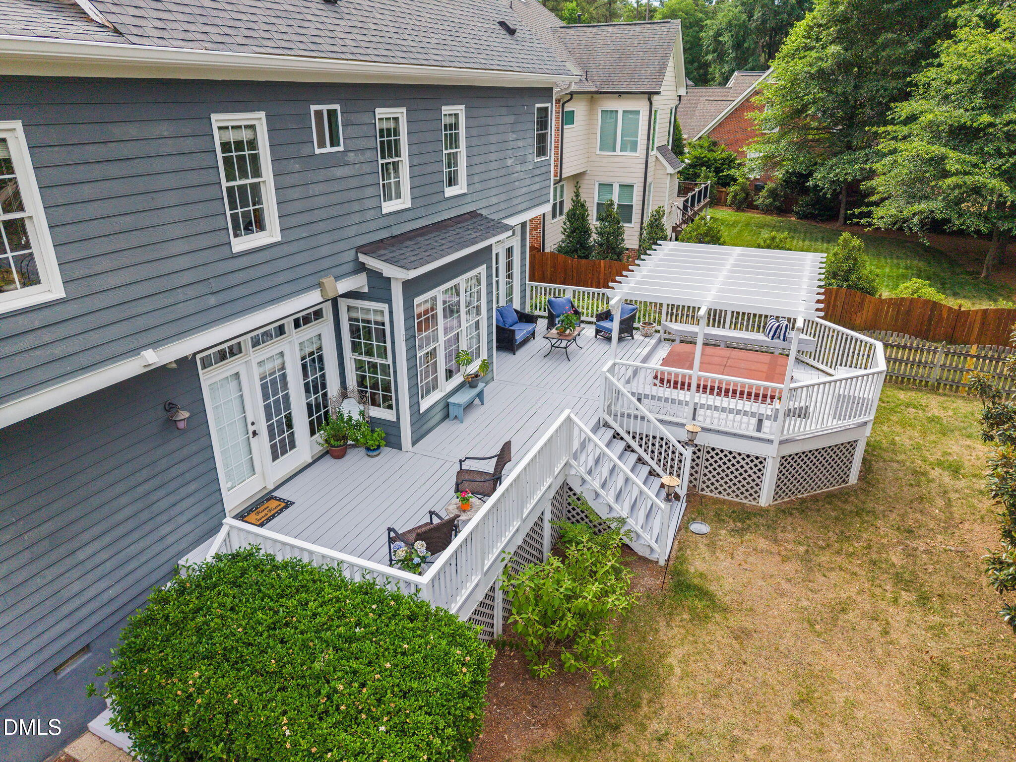 120 Crystlewood Court