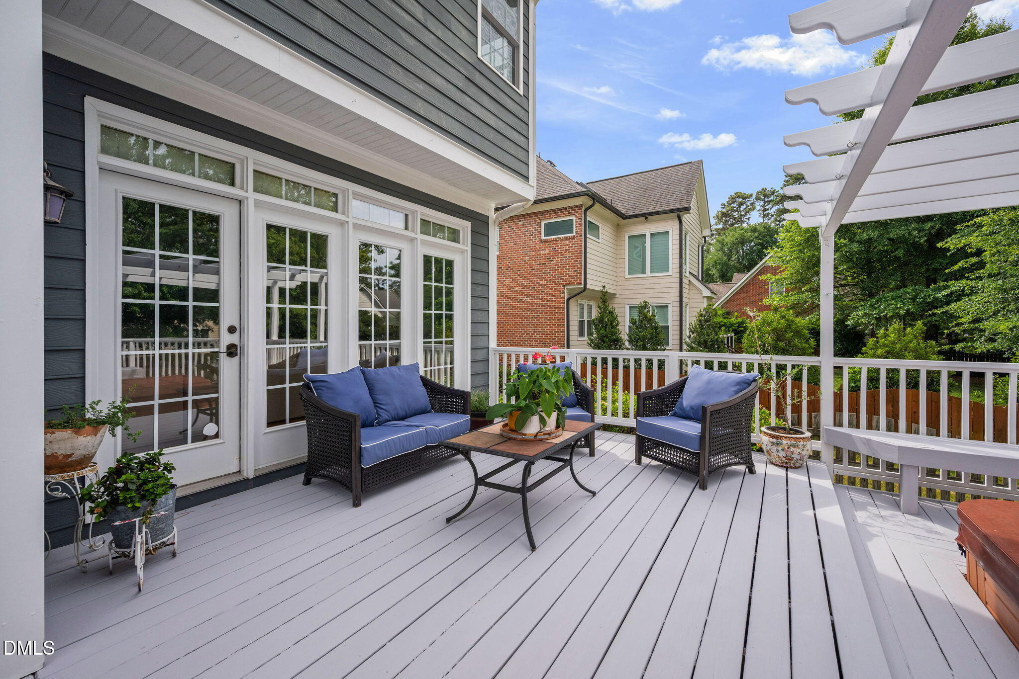 120 Crystlewood Court