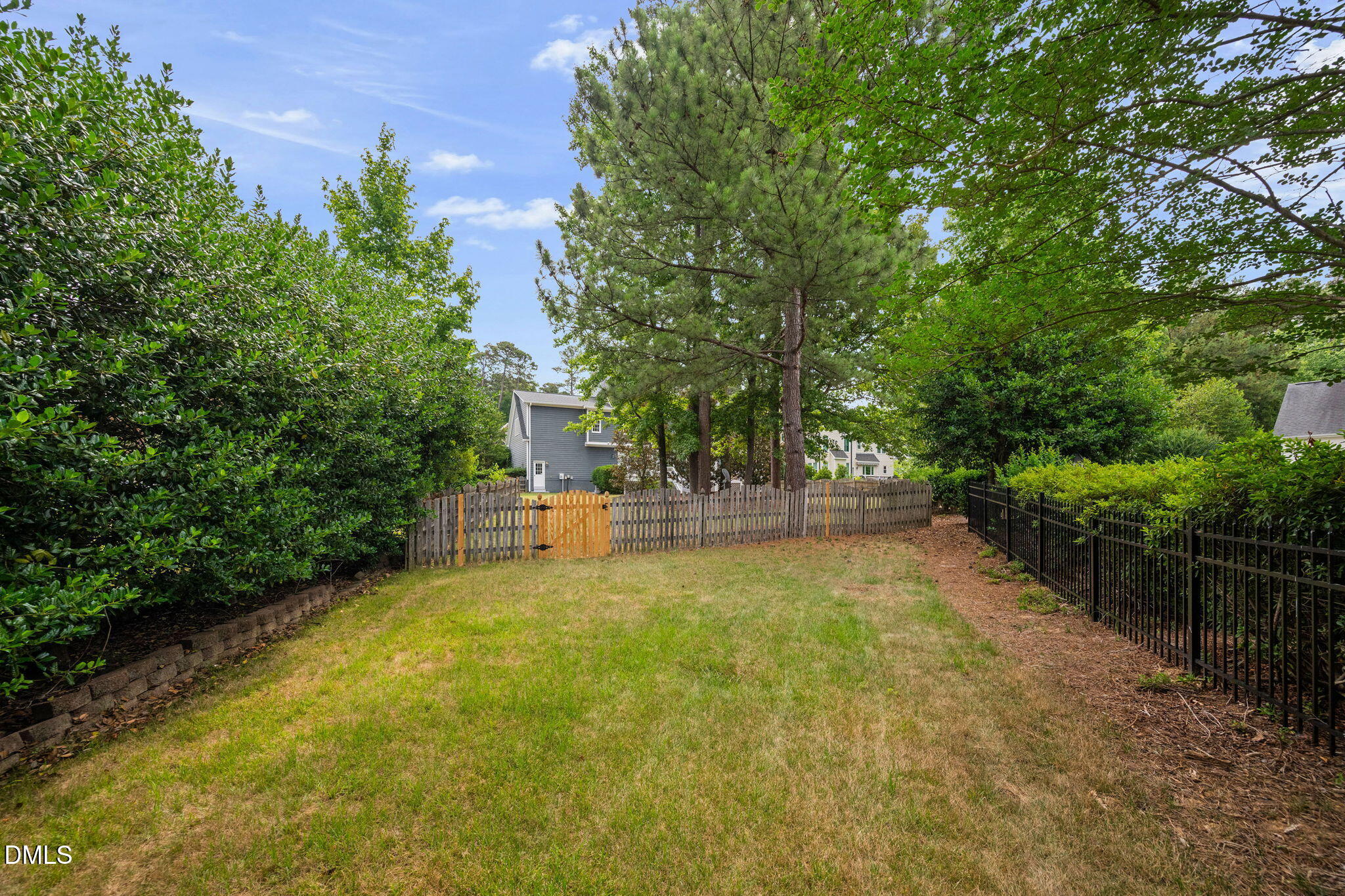 120 Crystlewood Court