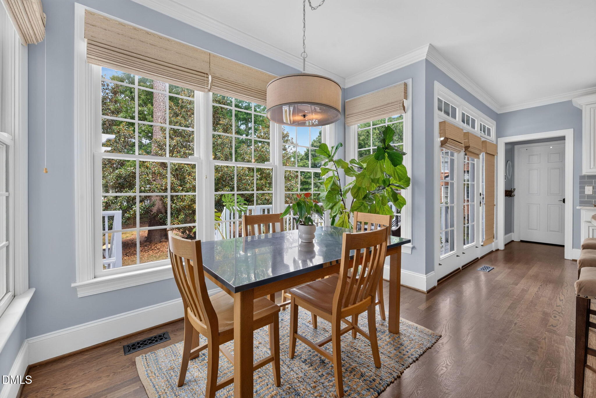 120 Crystlewood Court