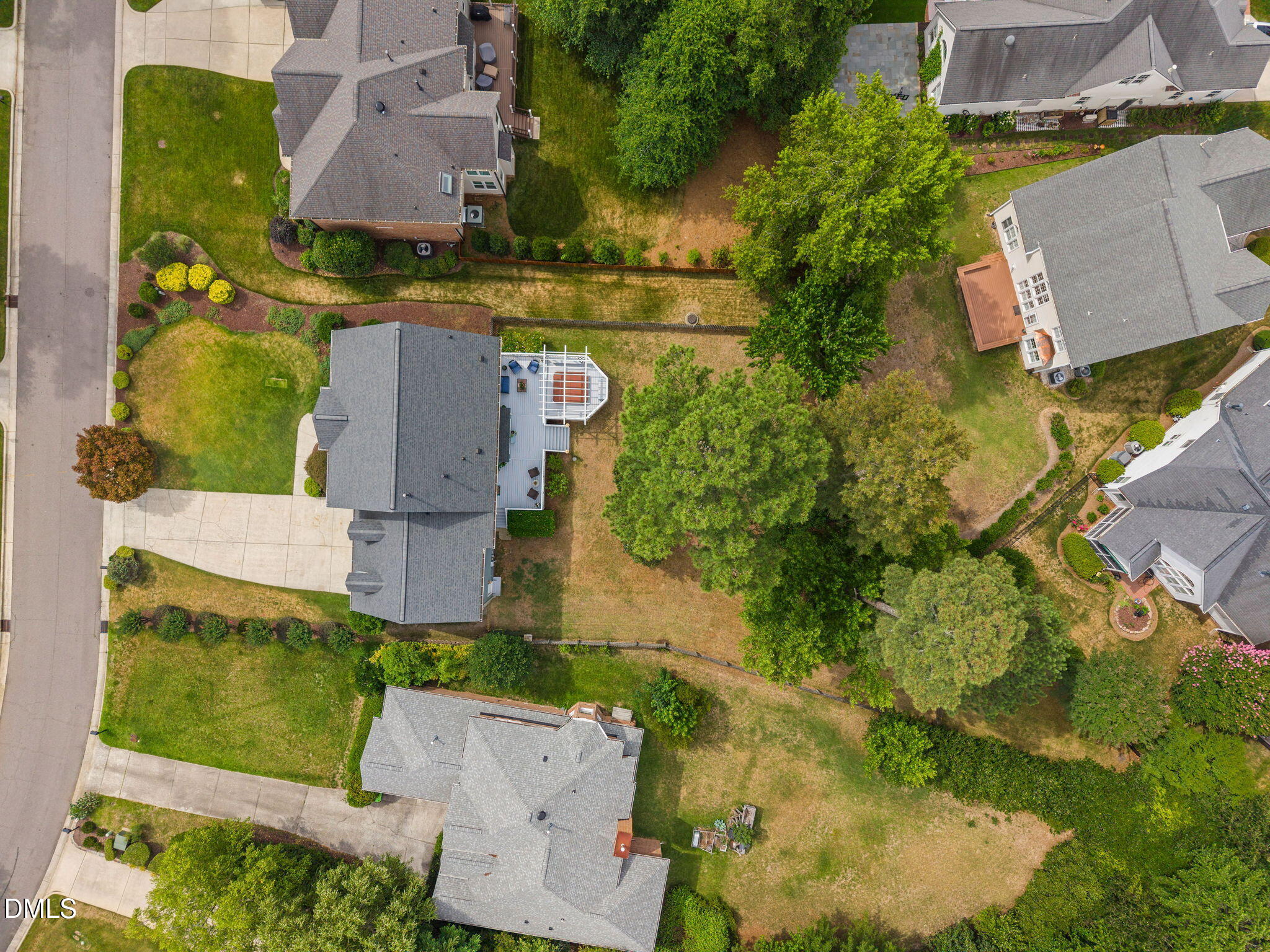 120 Crystlewood Court