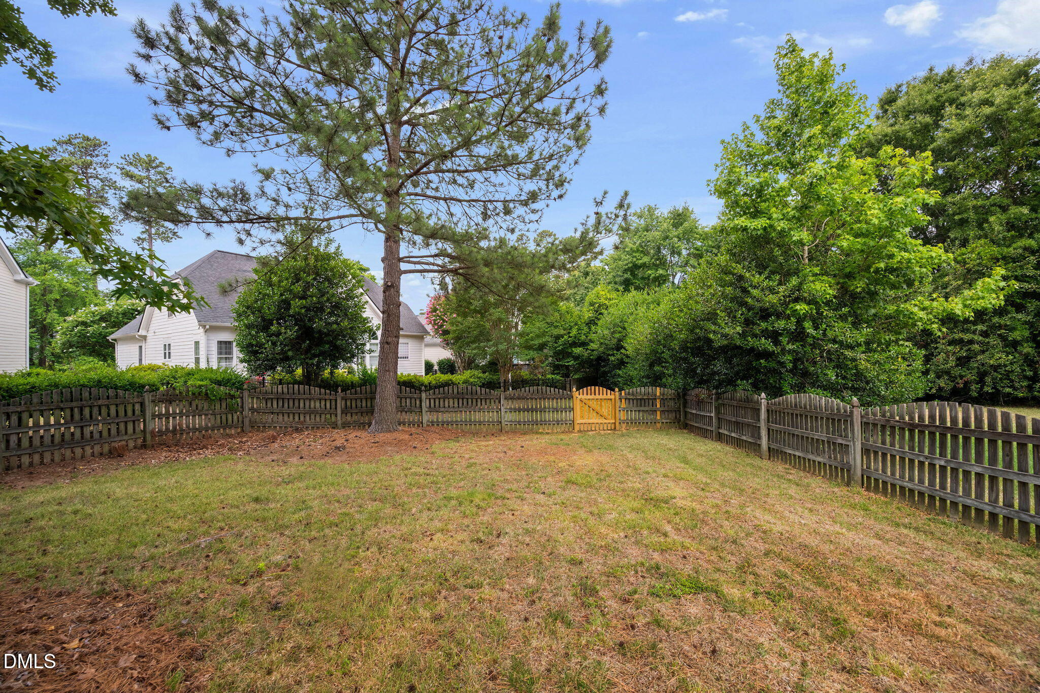 120 Crystlewood Court