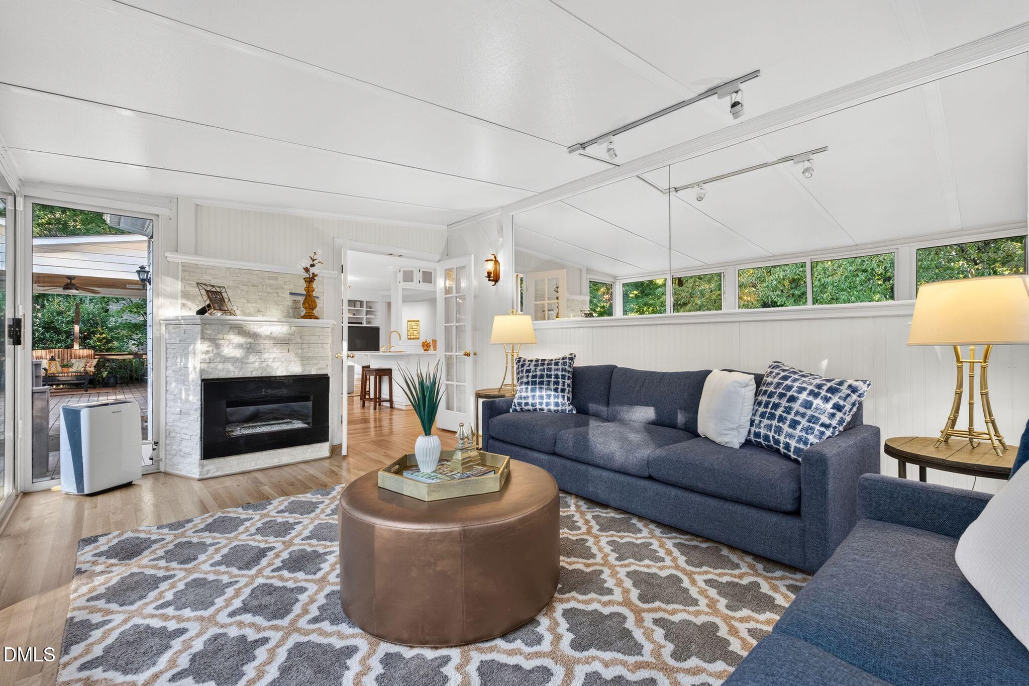 125 Summer Lakes Drive