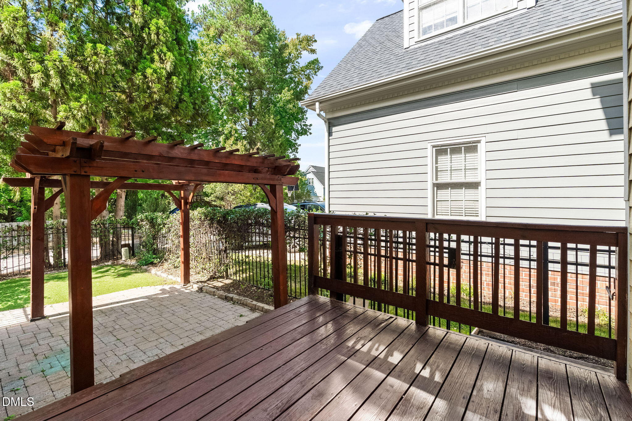 517 Commons Walk Circle