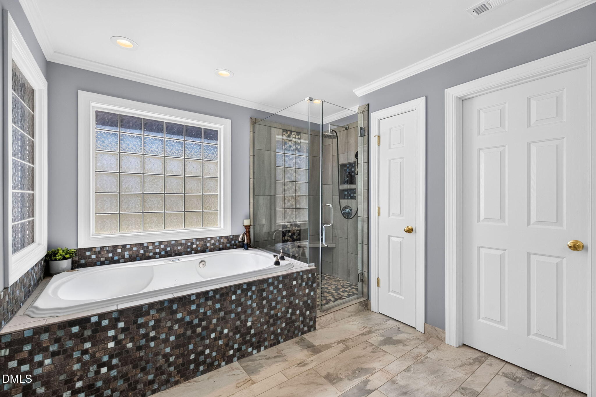 517 Commons Walk Circle