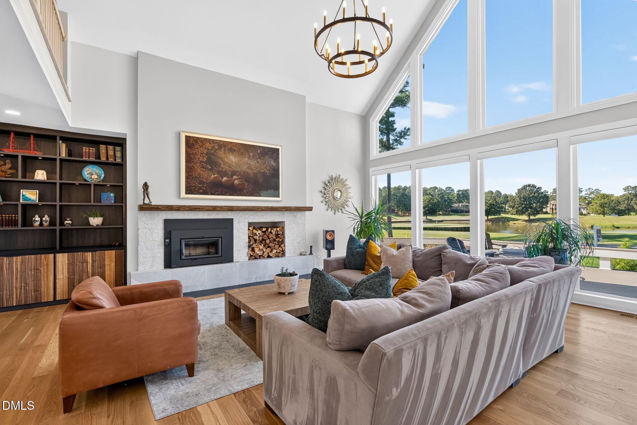 109 Summer Lakes Drive