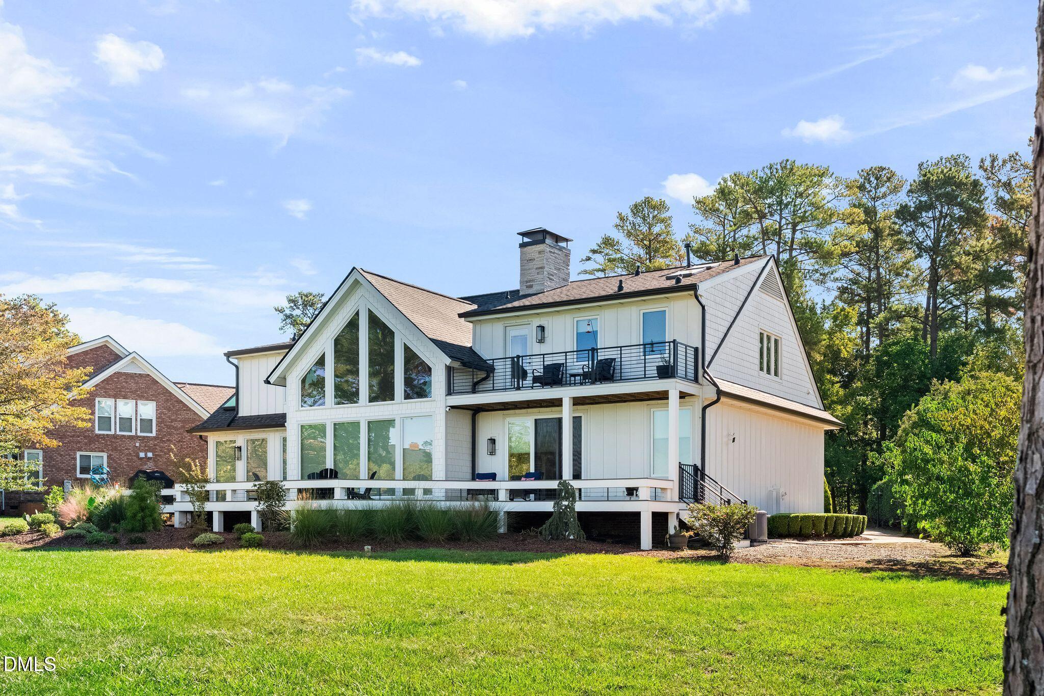 109 Summer Lakes Drive