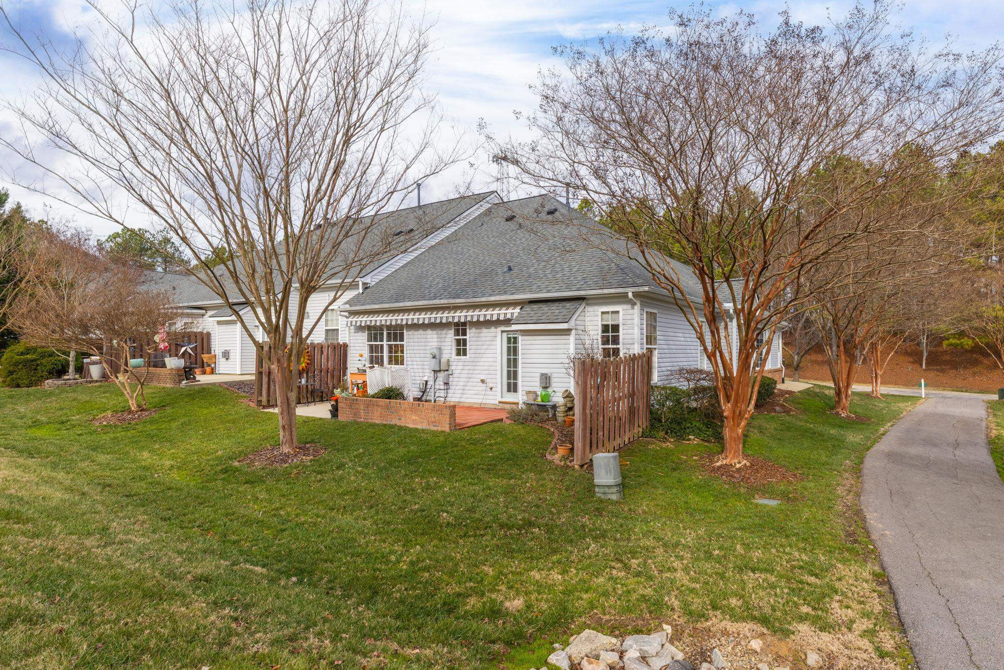 209 Sawgrass Hill Court