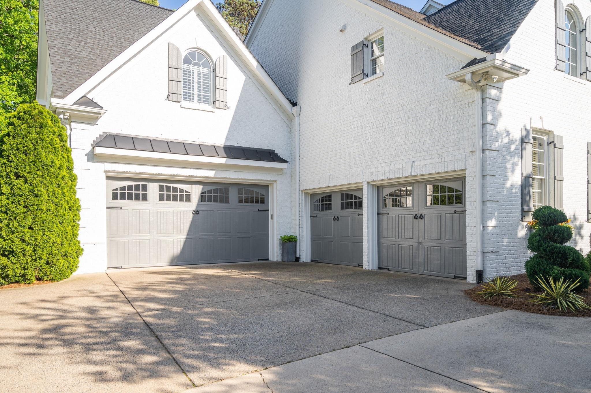 102 Peckskill Court