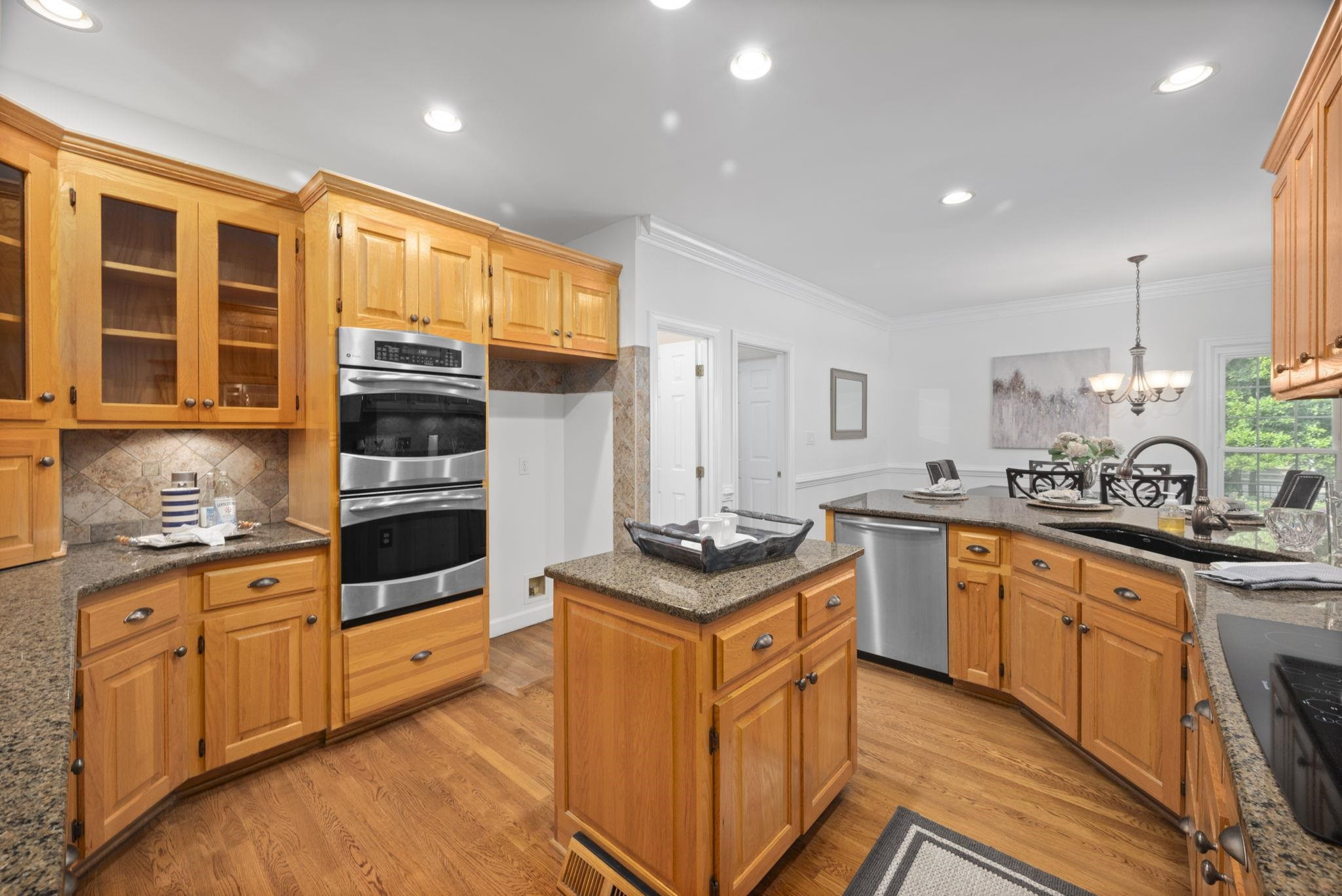 105 E Clarksville Court
