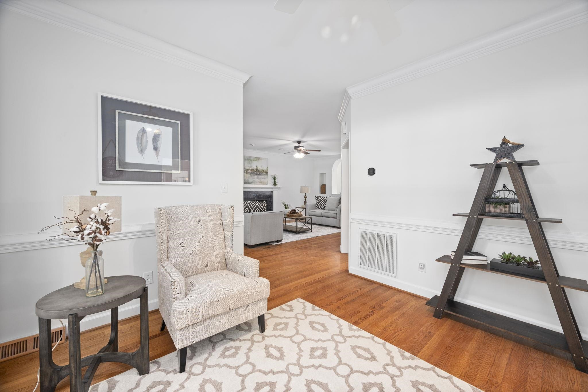 105 E Clarksville Court