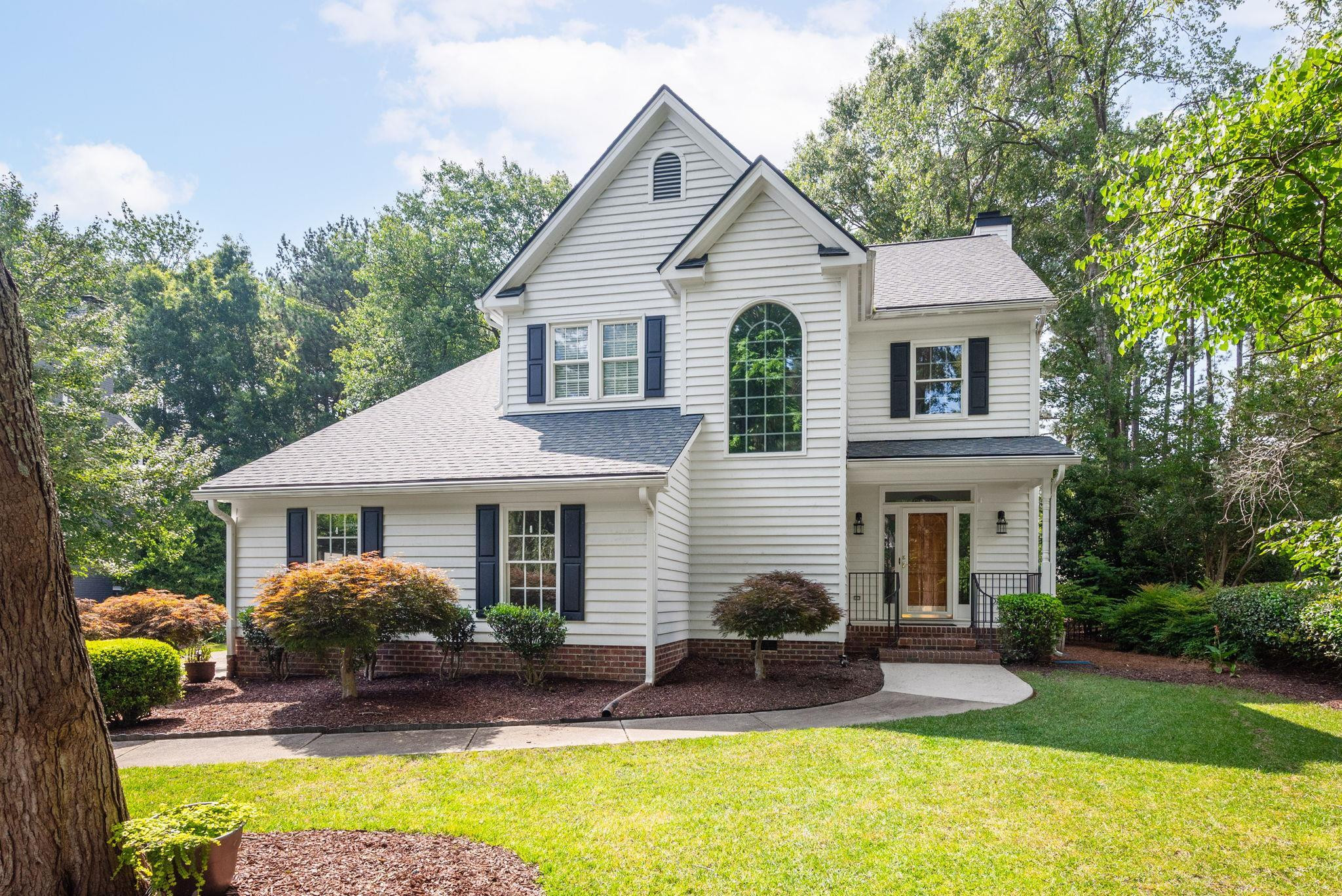 105 E Clarksville Court