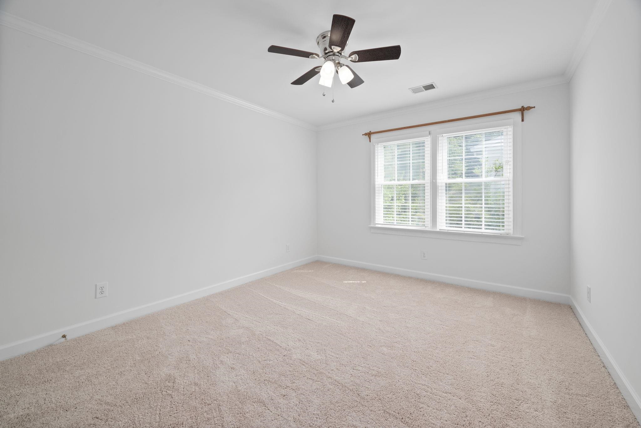 105 E Clarksville Court