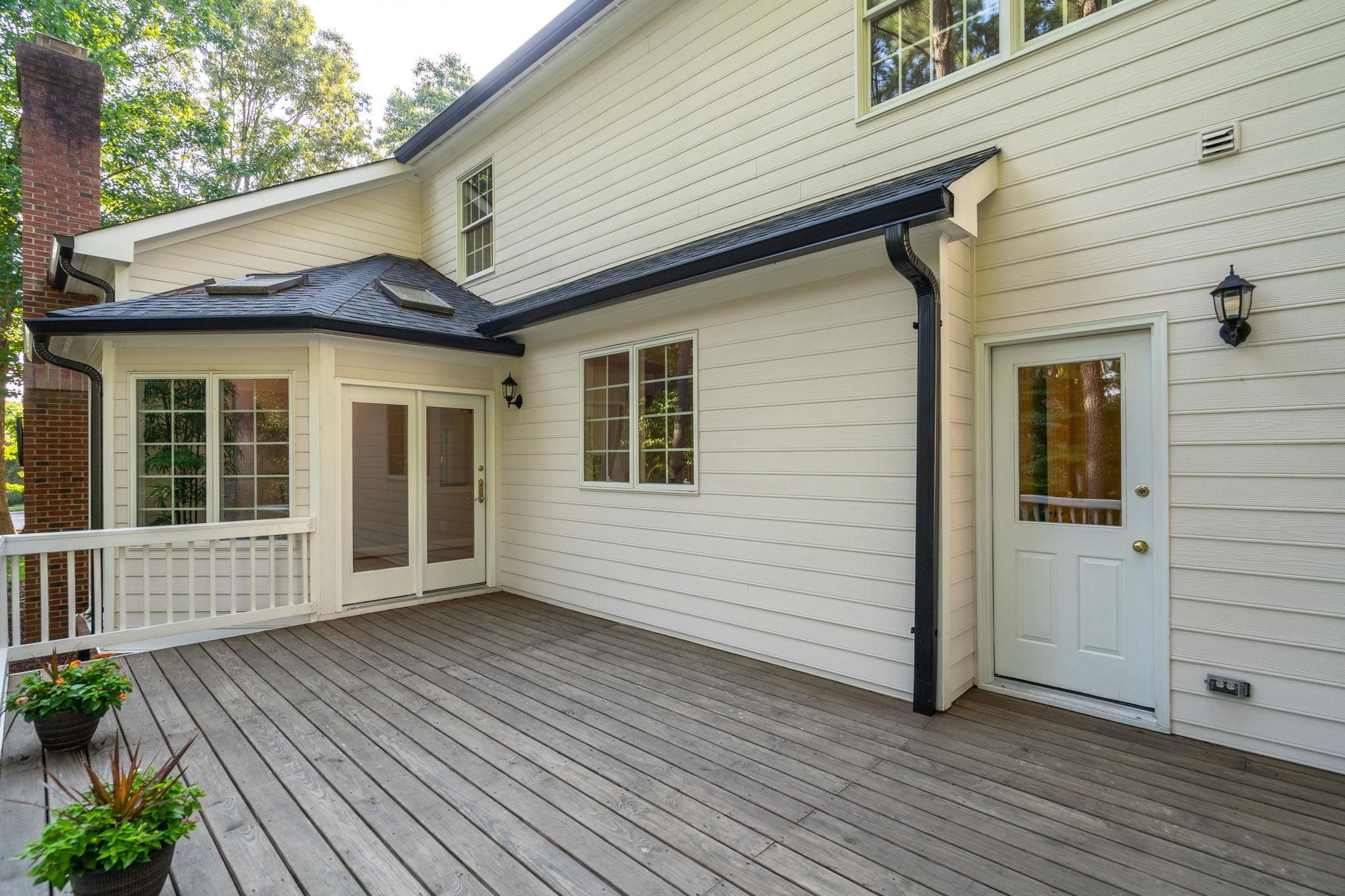 100 Eagle Meadow Court