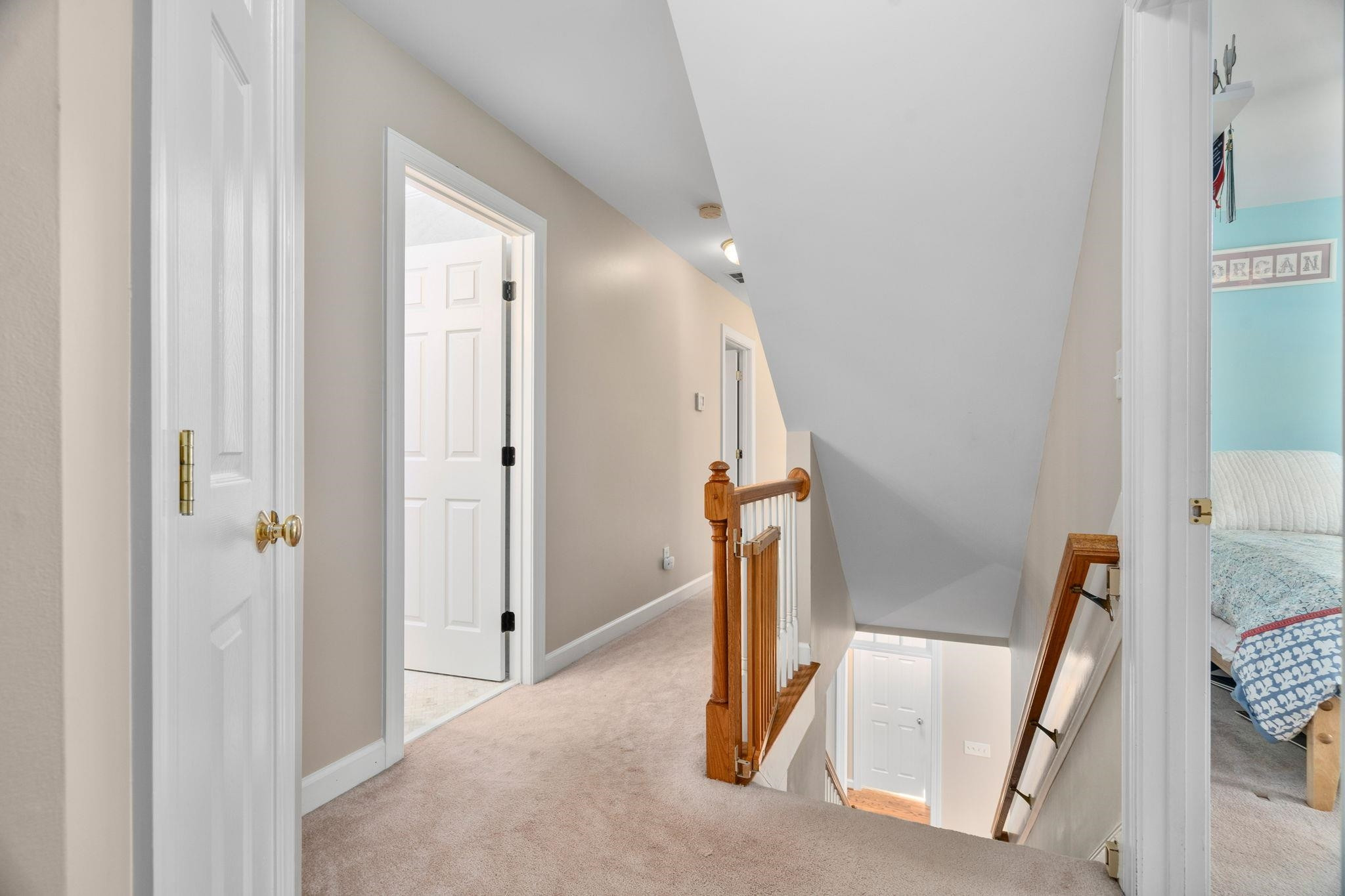 105 Robbins Reef Way