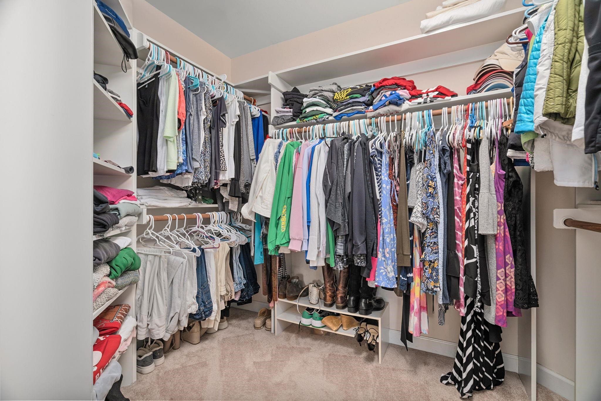 105 Robbins Reef Way