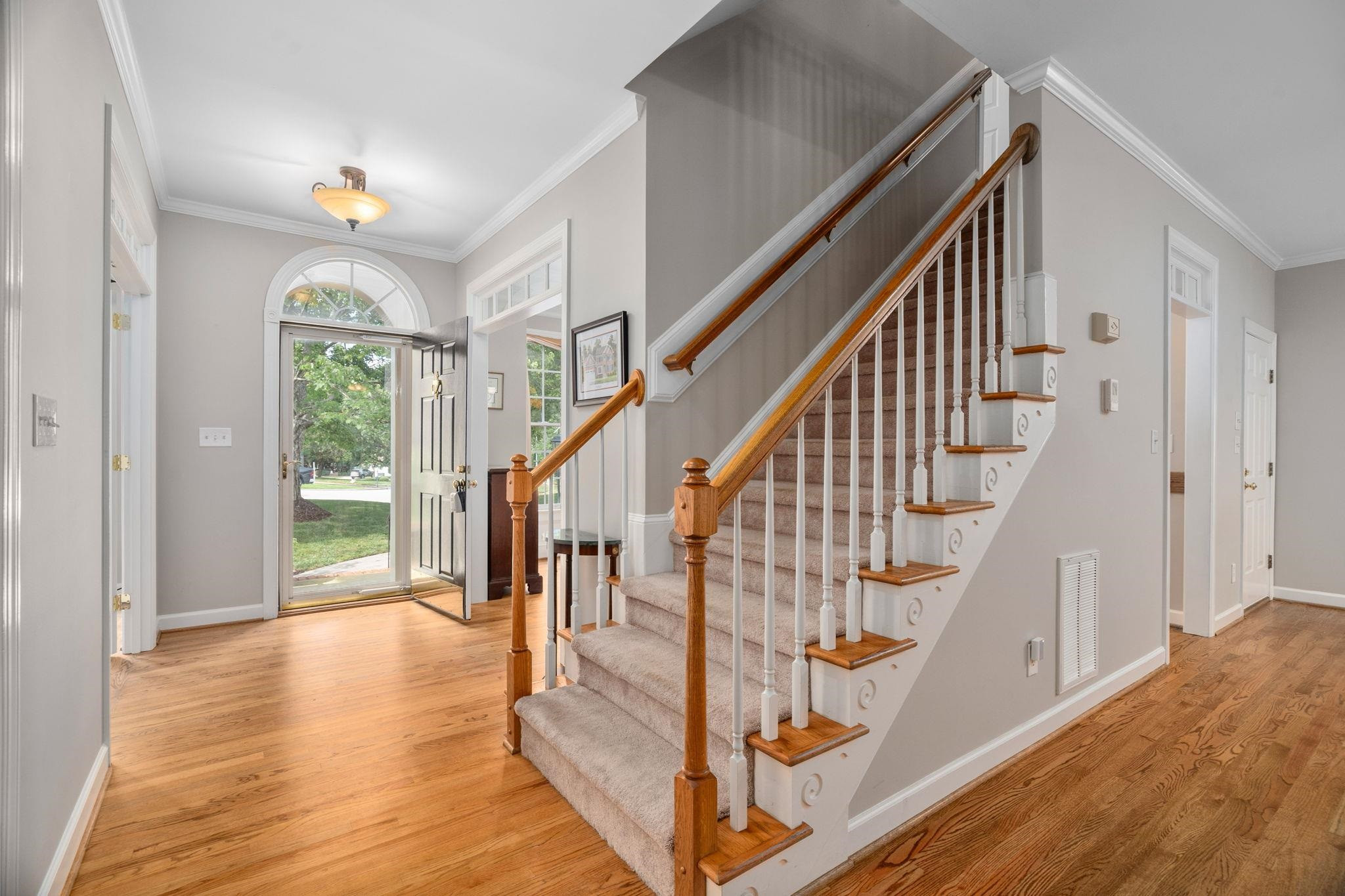 105 Robbins Reef Way