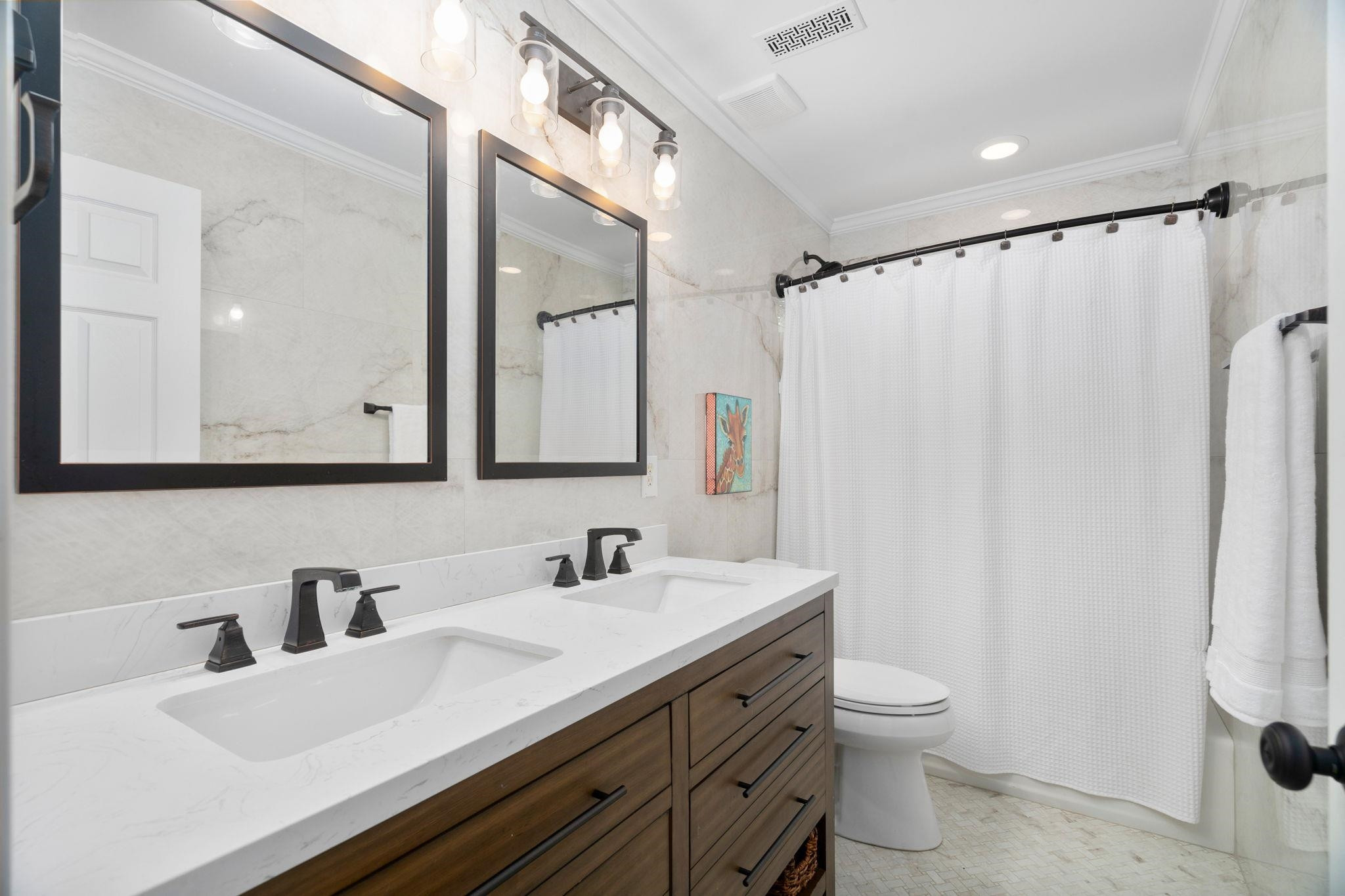 105 Robbins Reef Way