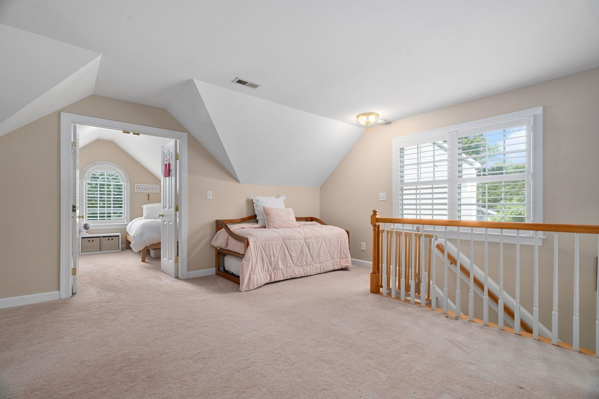 105 Robbins Reef Way